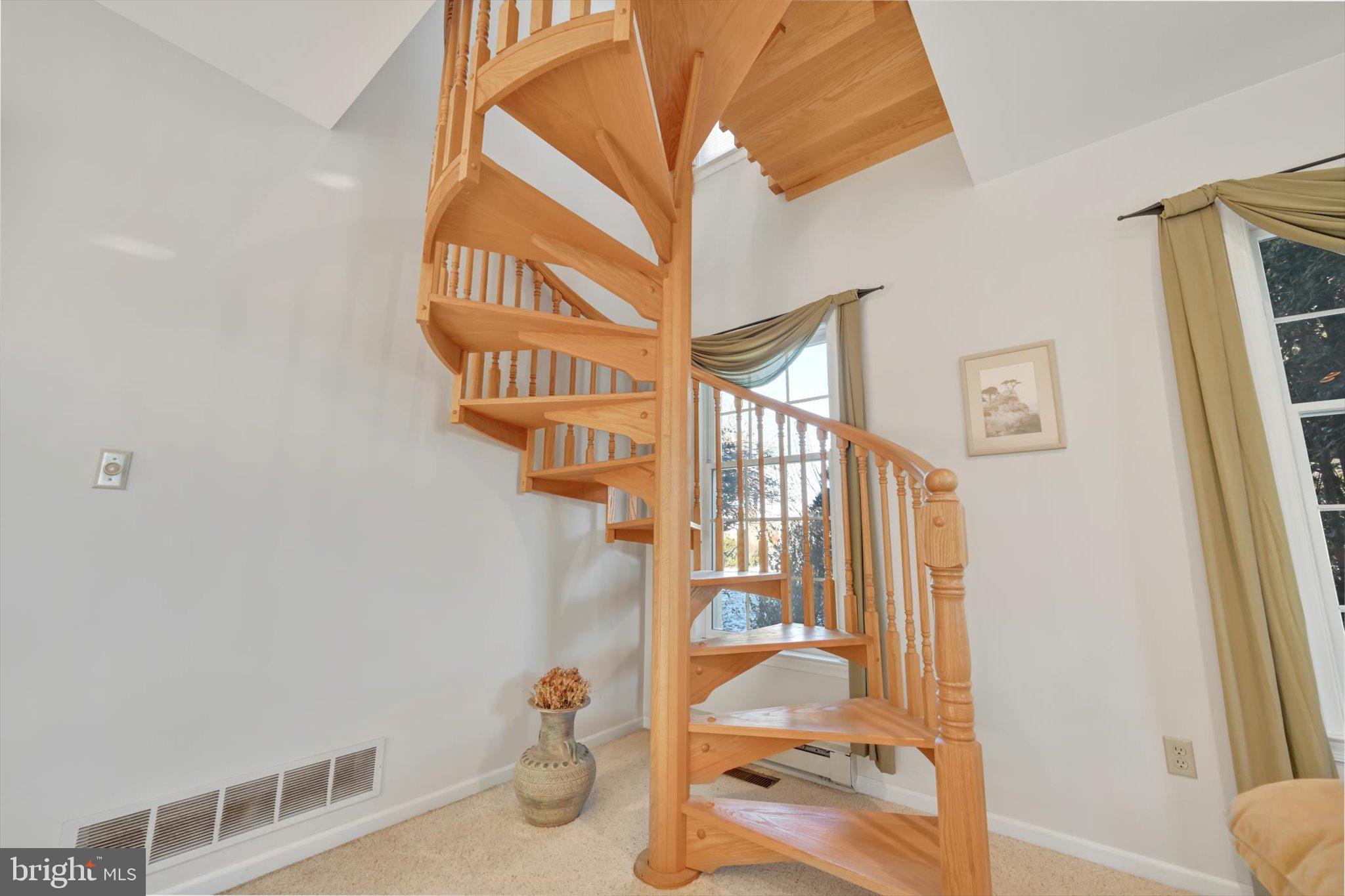 DEER RUN ESTATES - Residential