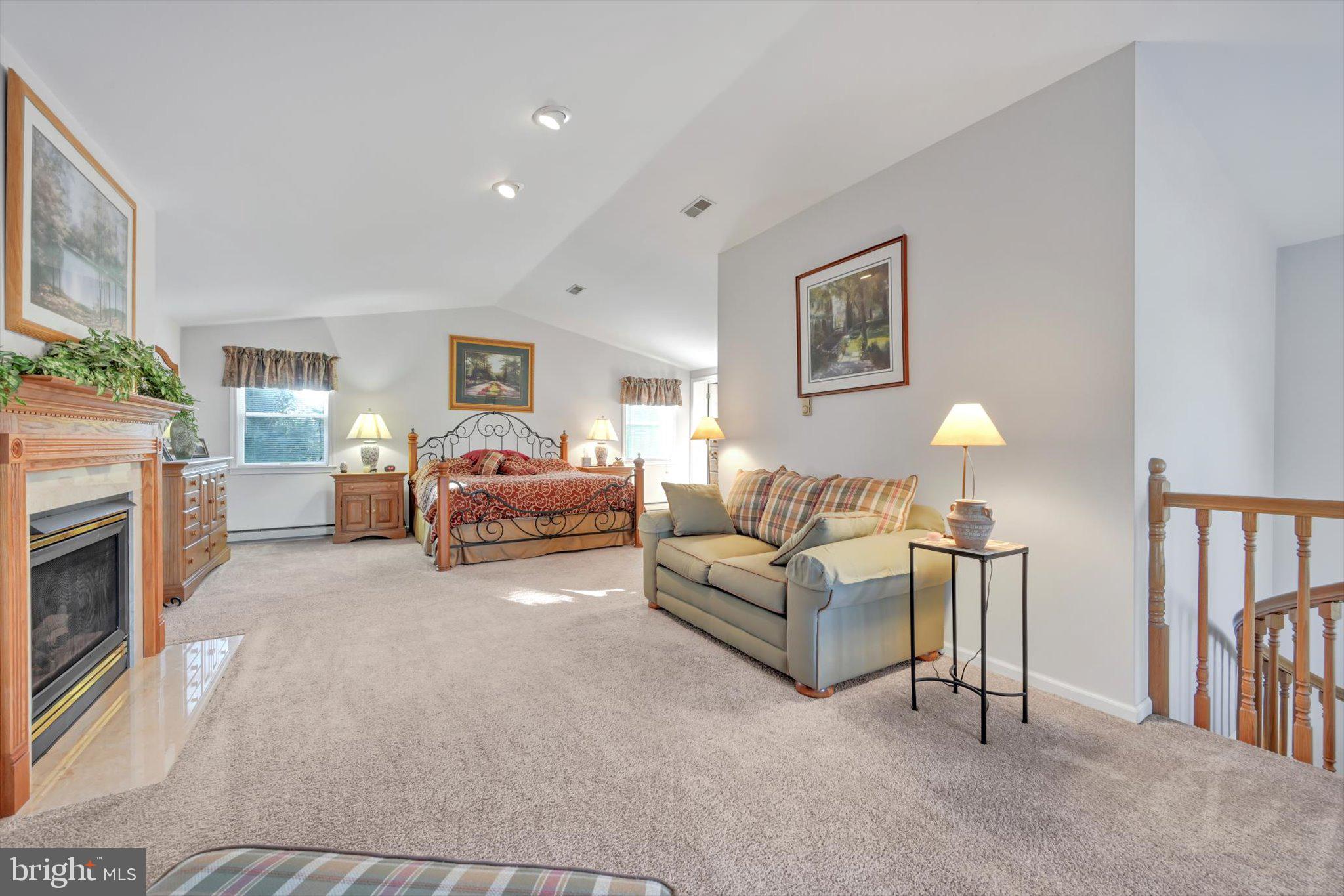 DEER RUN ESTATES - Residential