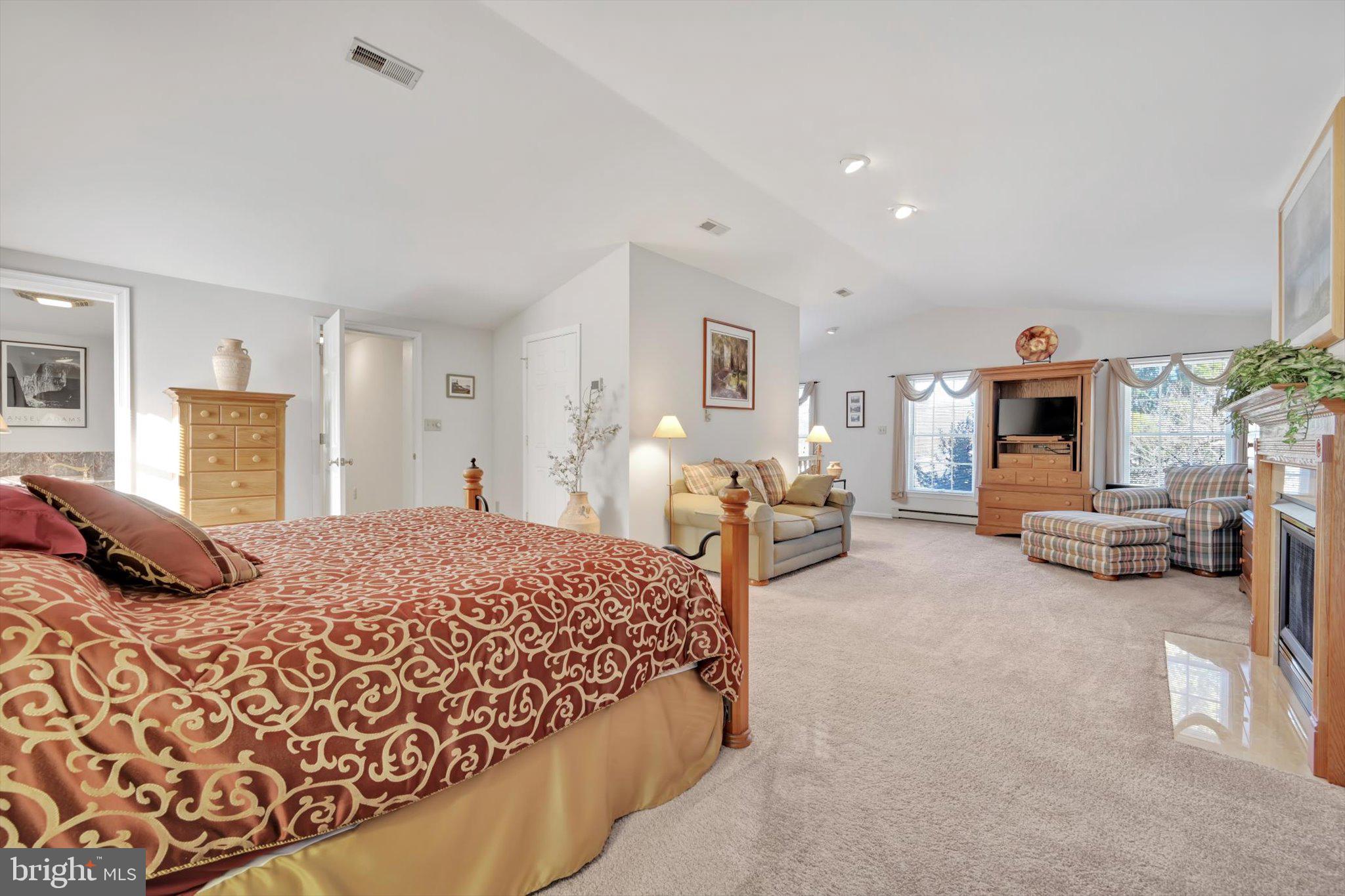 DEER RUN ESTATES - Residential