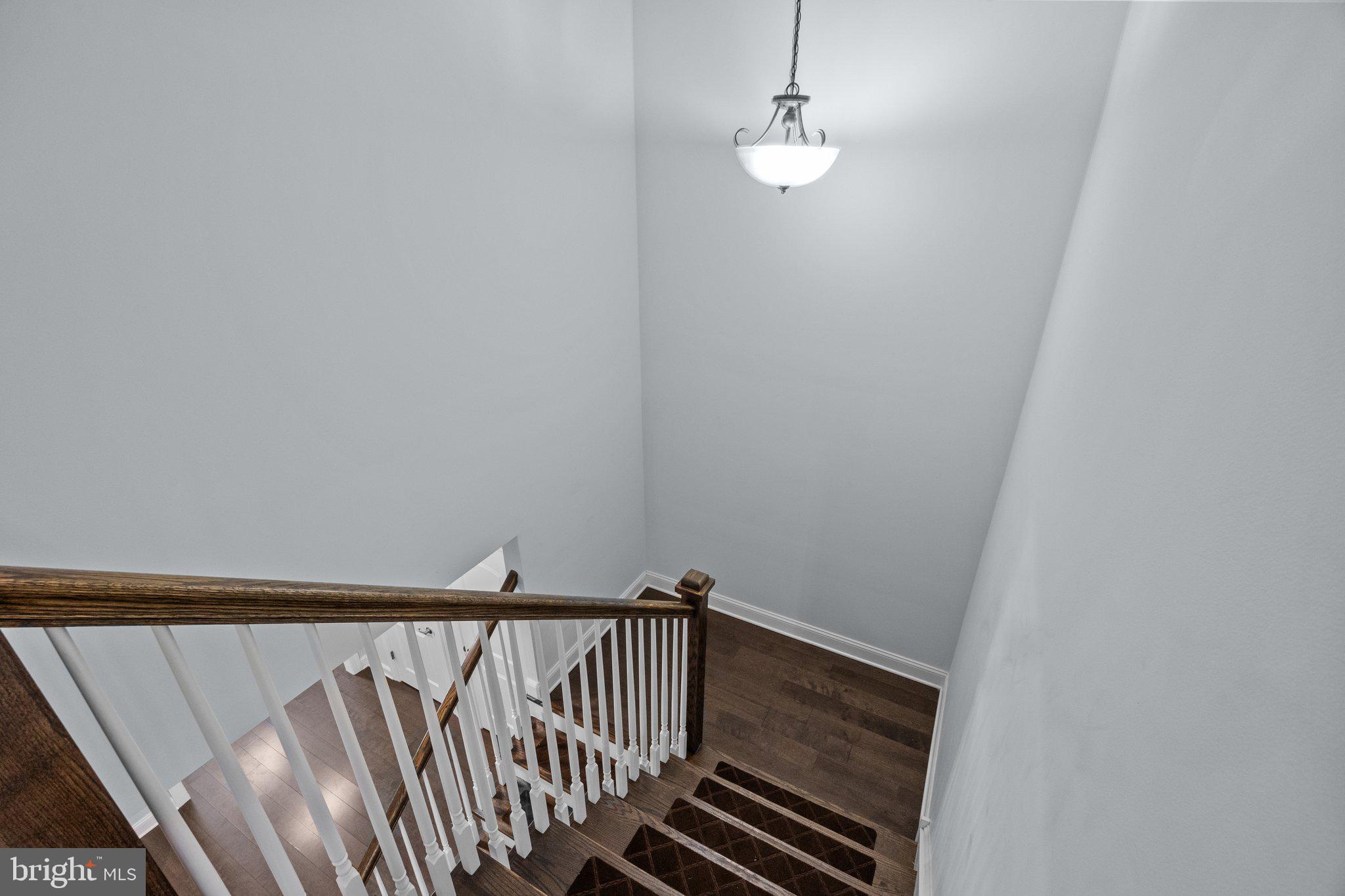 WALDEN SQUARE - Residential