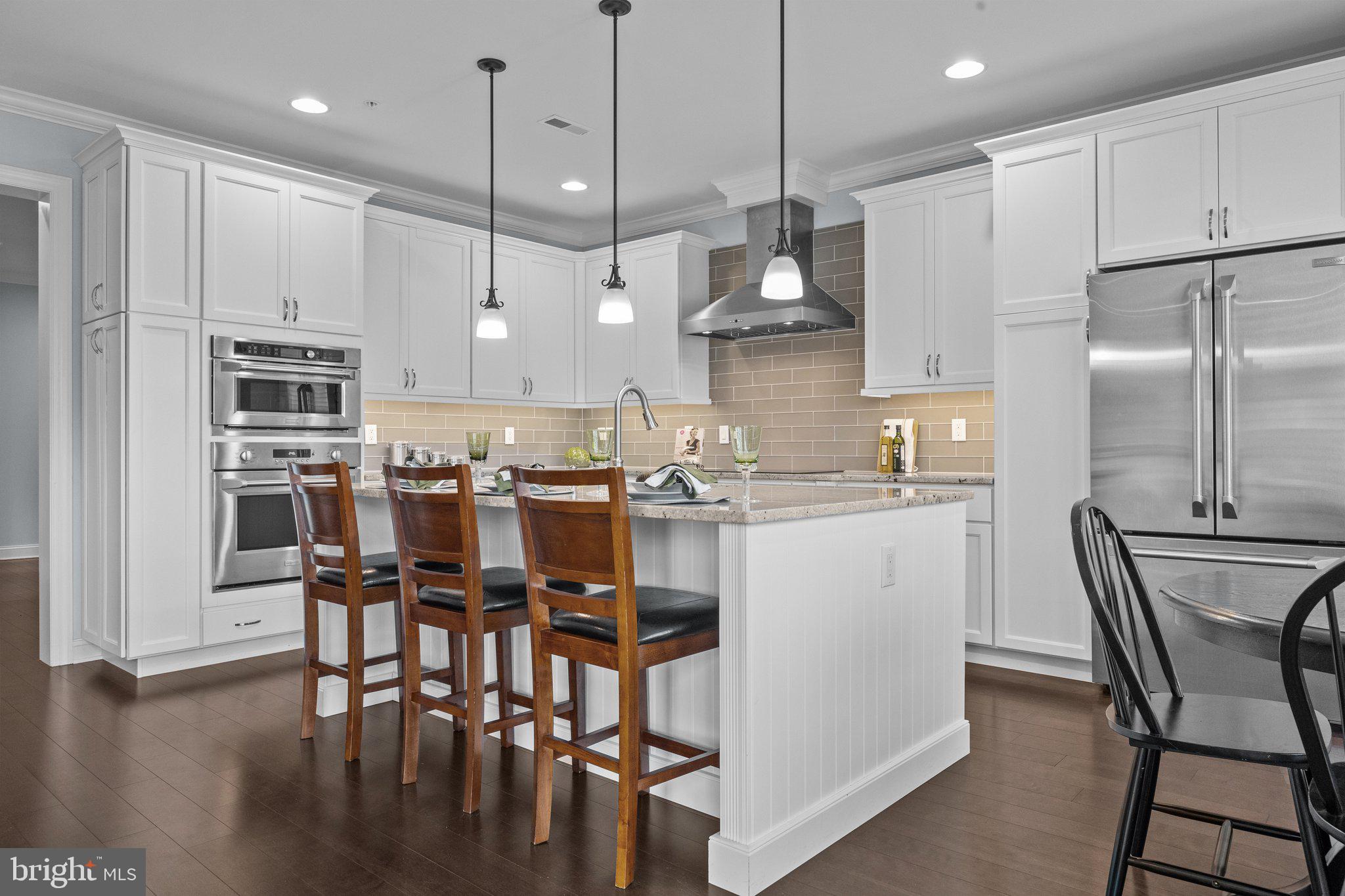 WALDEN SQUARE - Residential