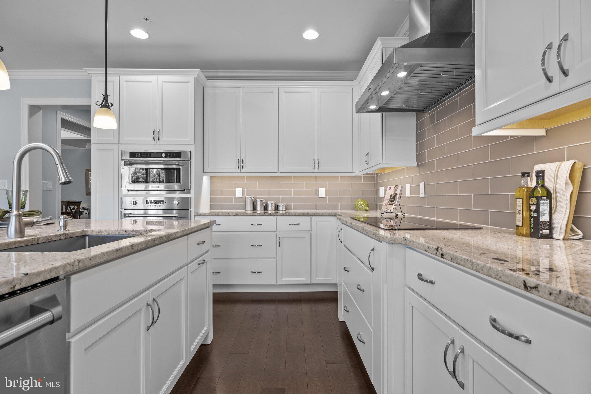 WALDEN SQUARE - Residential