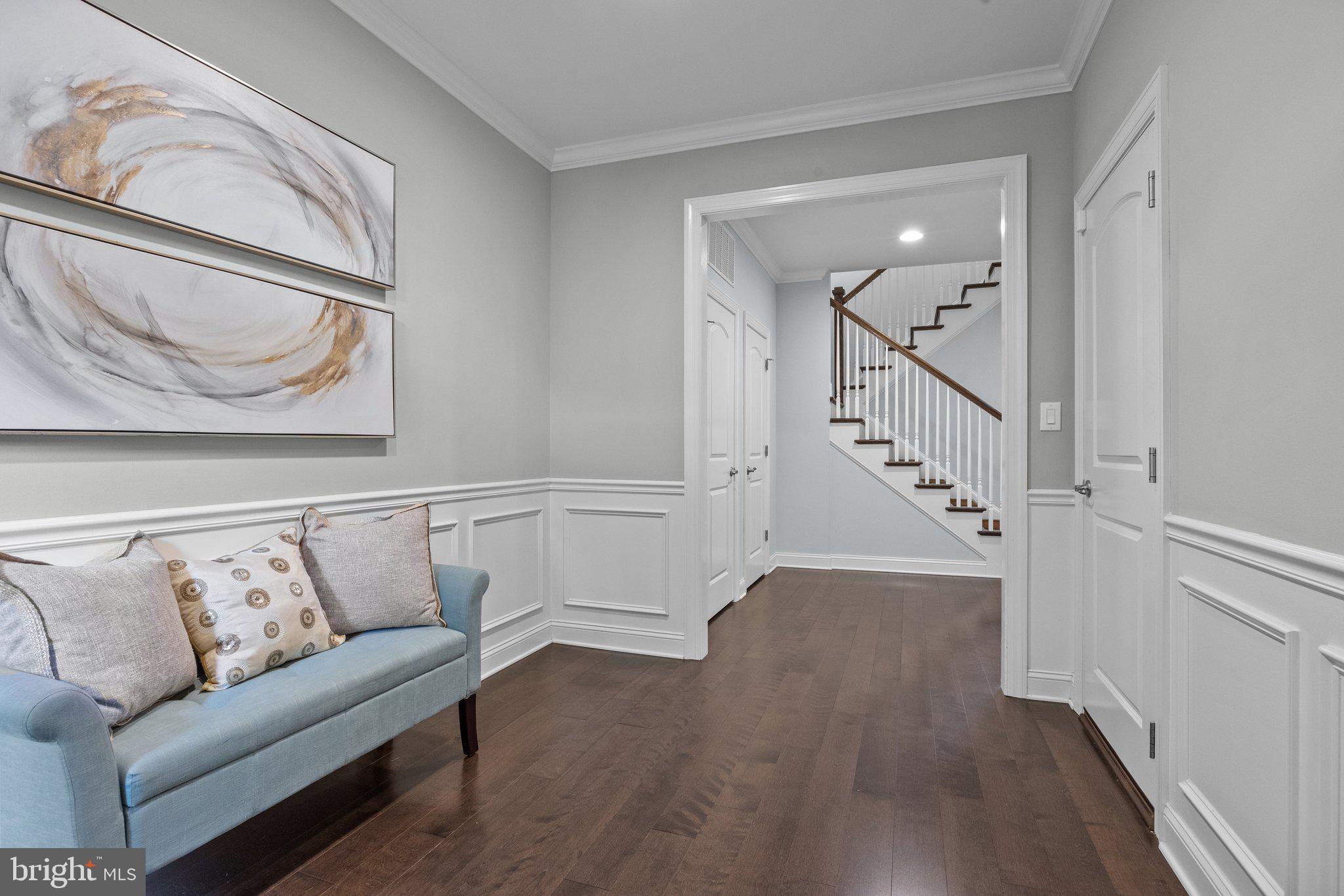 WALDEN SQUARE - Residential