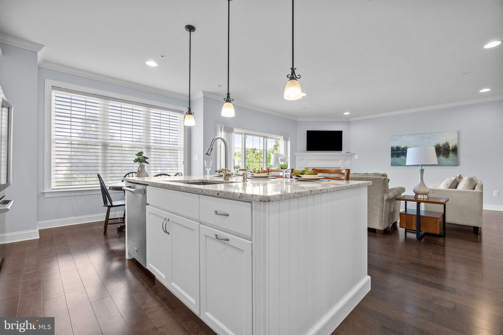 WALDEN SQUARE - Residential