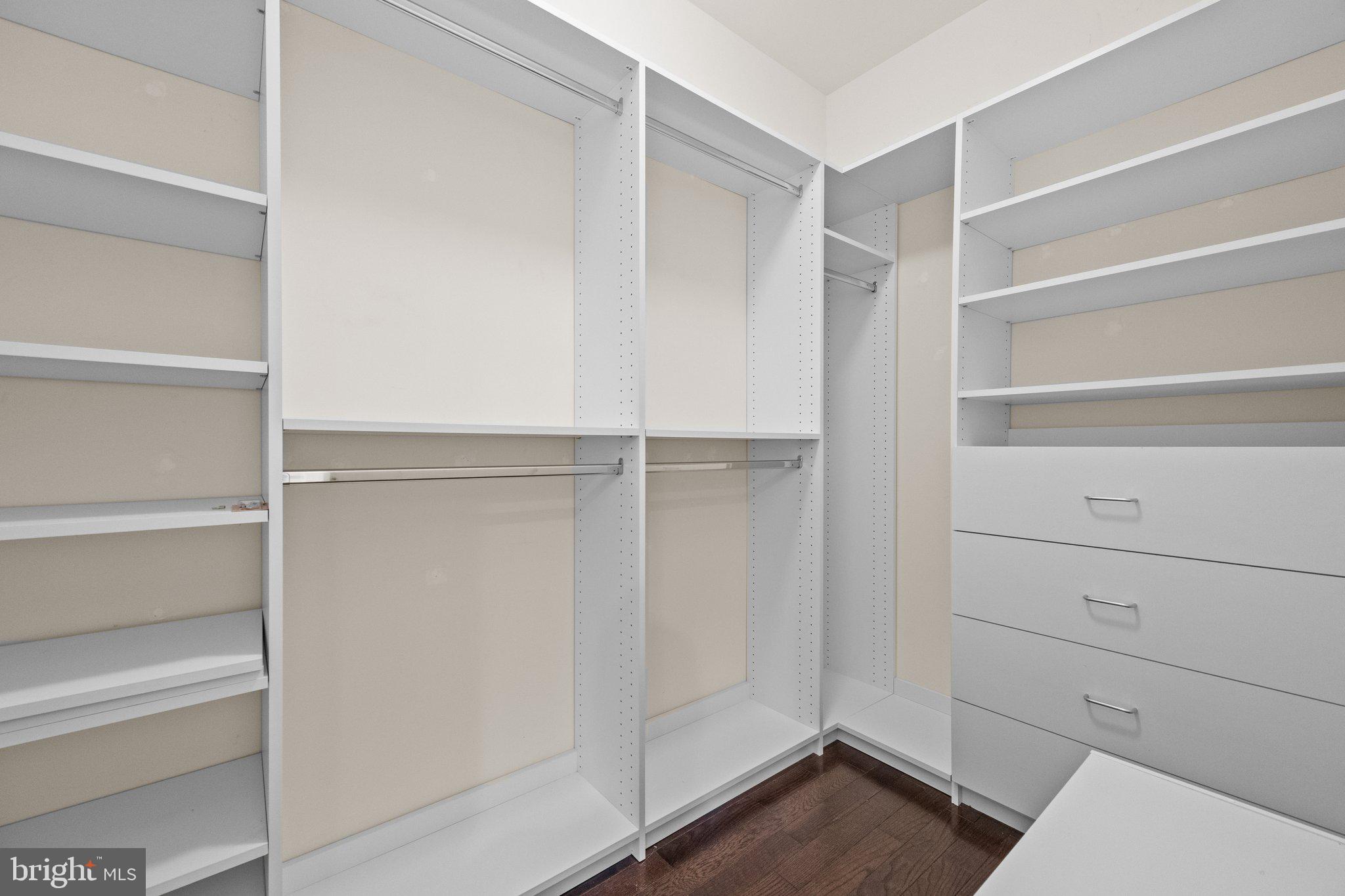 WALDEN SQUARE - Residential