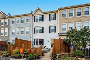 WELLINGTON TRACE - Residential Lease