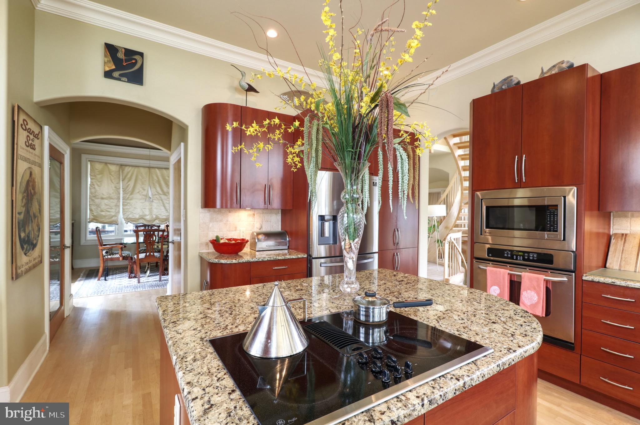 CHARLESTOWN - Residential