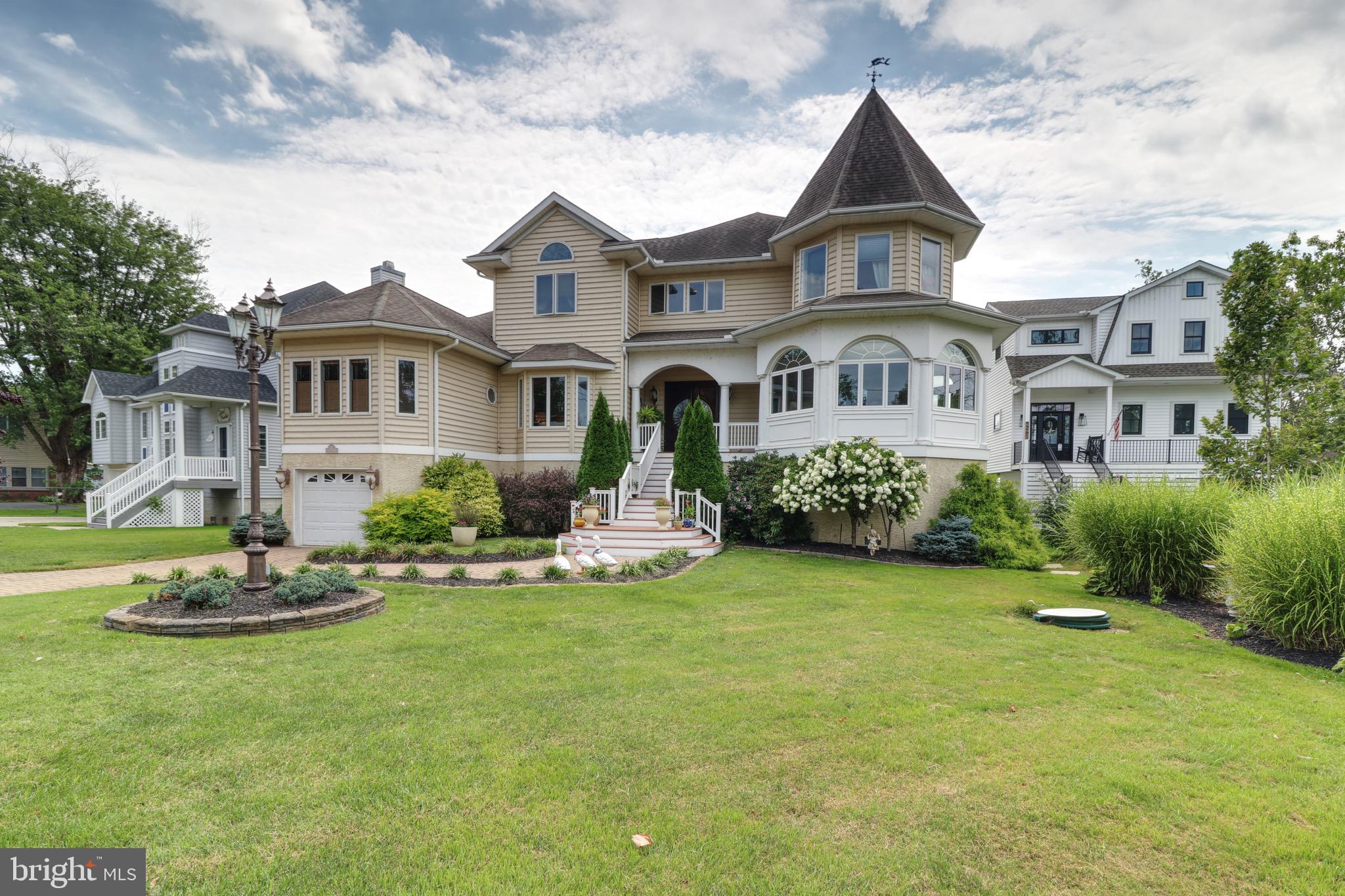 CHARLESTOWN - Residential