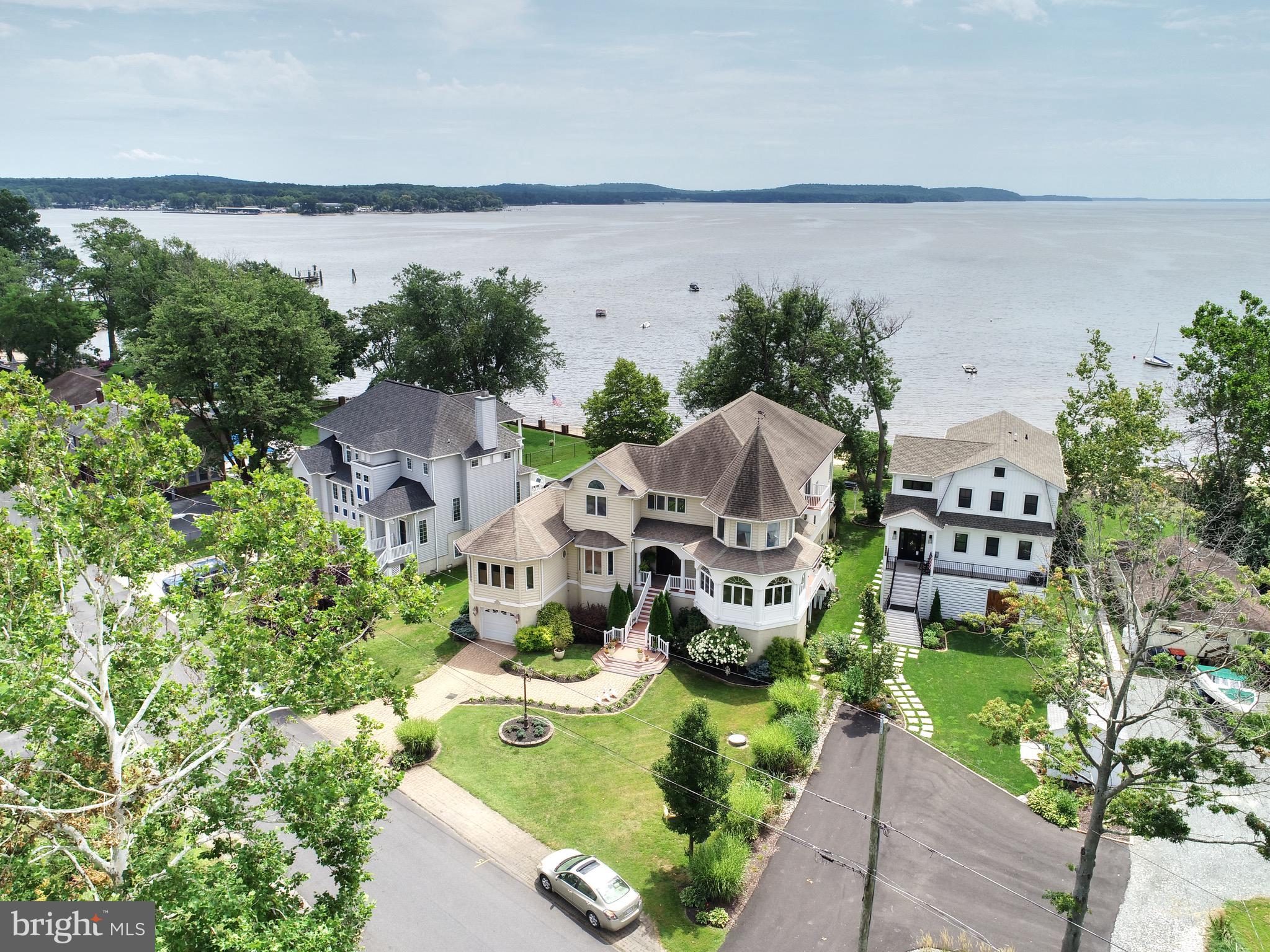 CHARLESTOWN - Residential