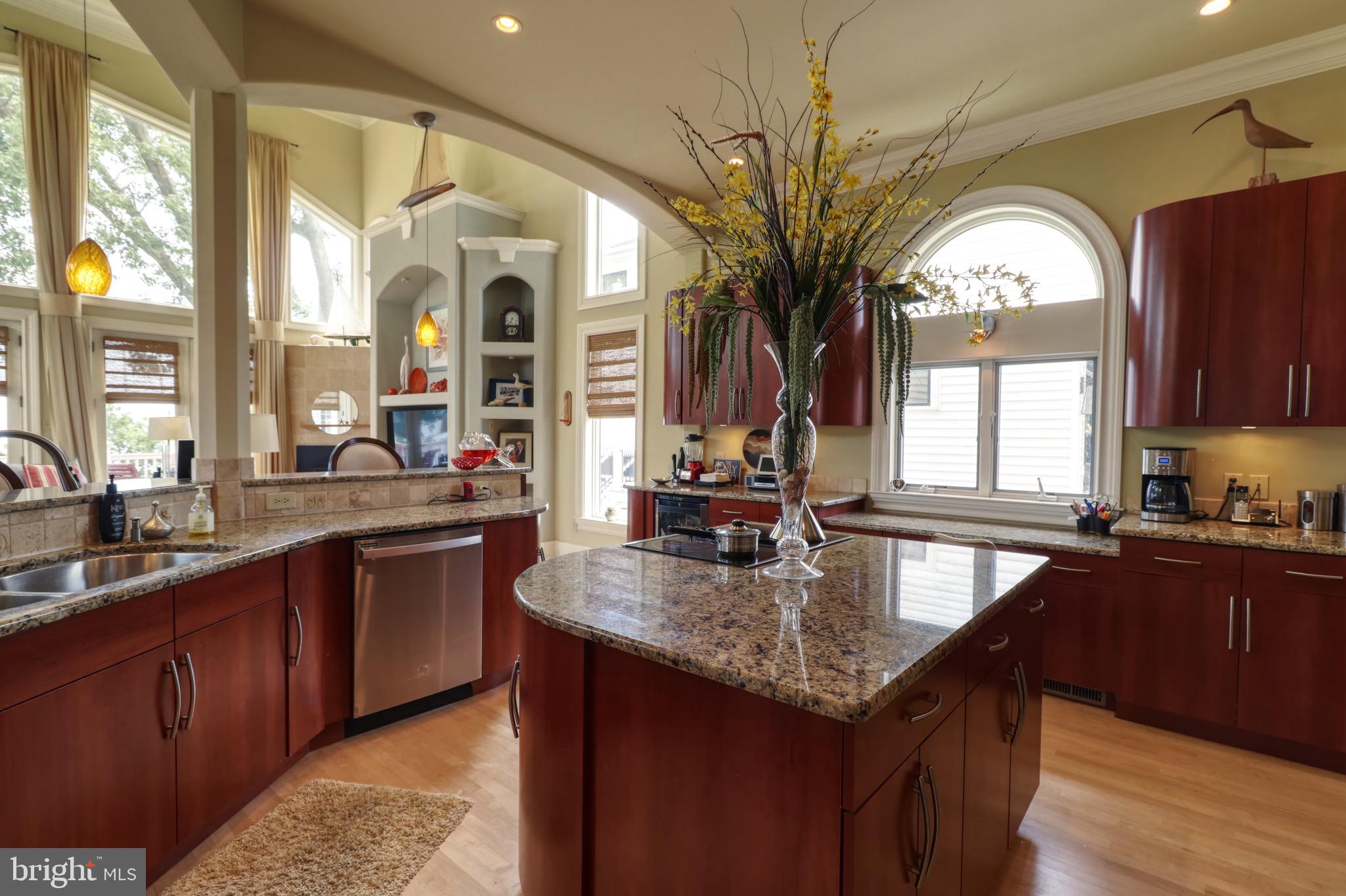 CHARLESTOWN - Residential