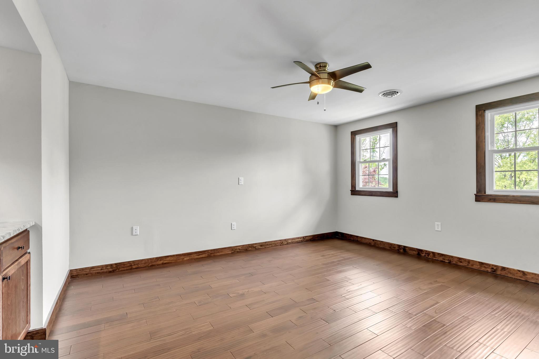 THORNBURY - Residential