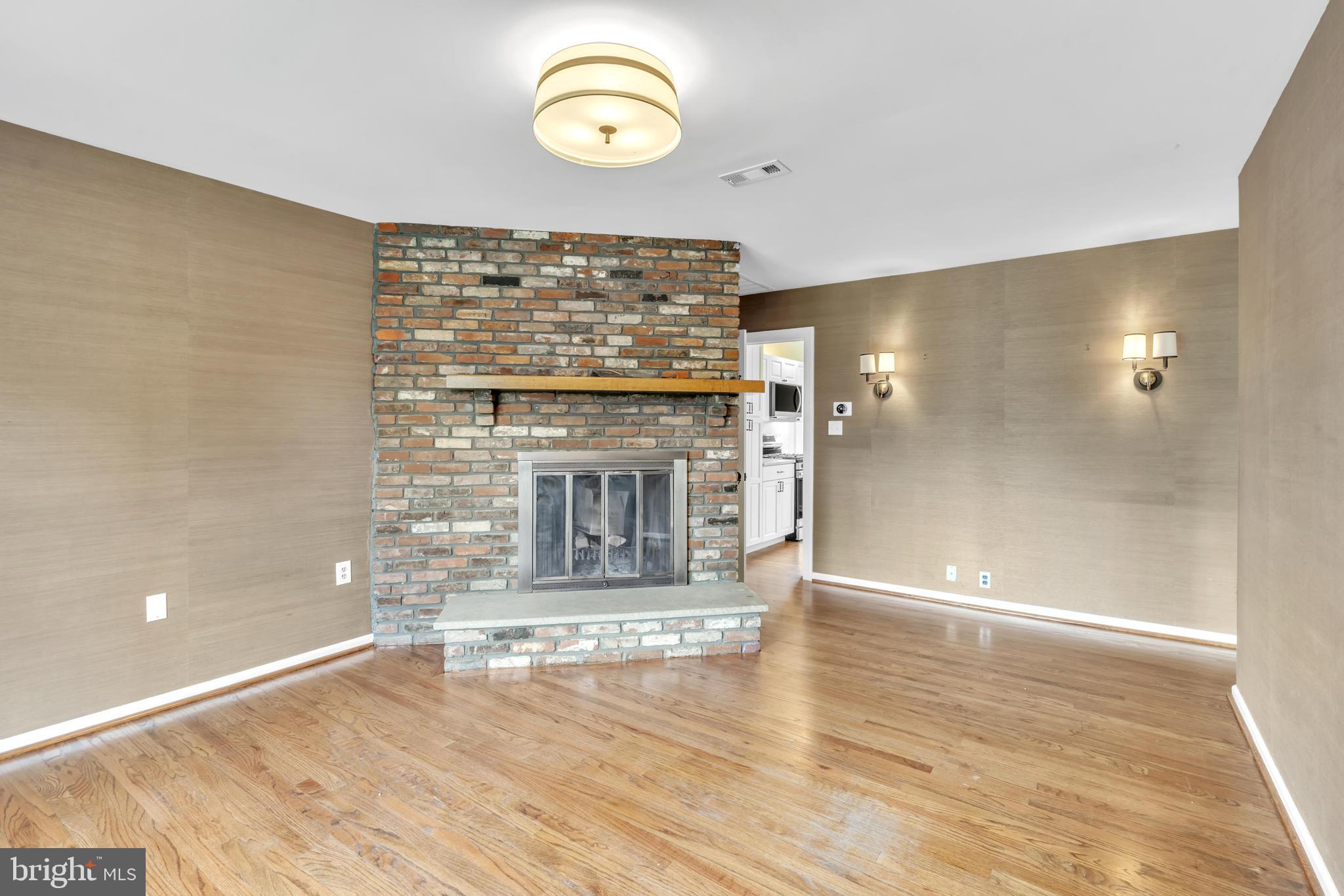 THORNBURY - Residential