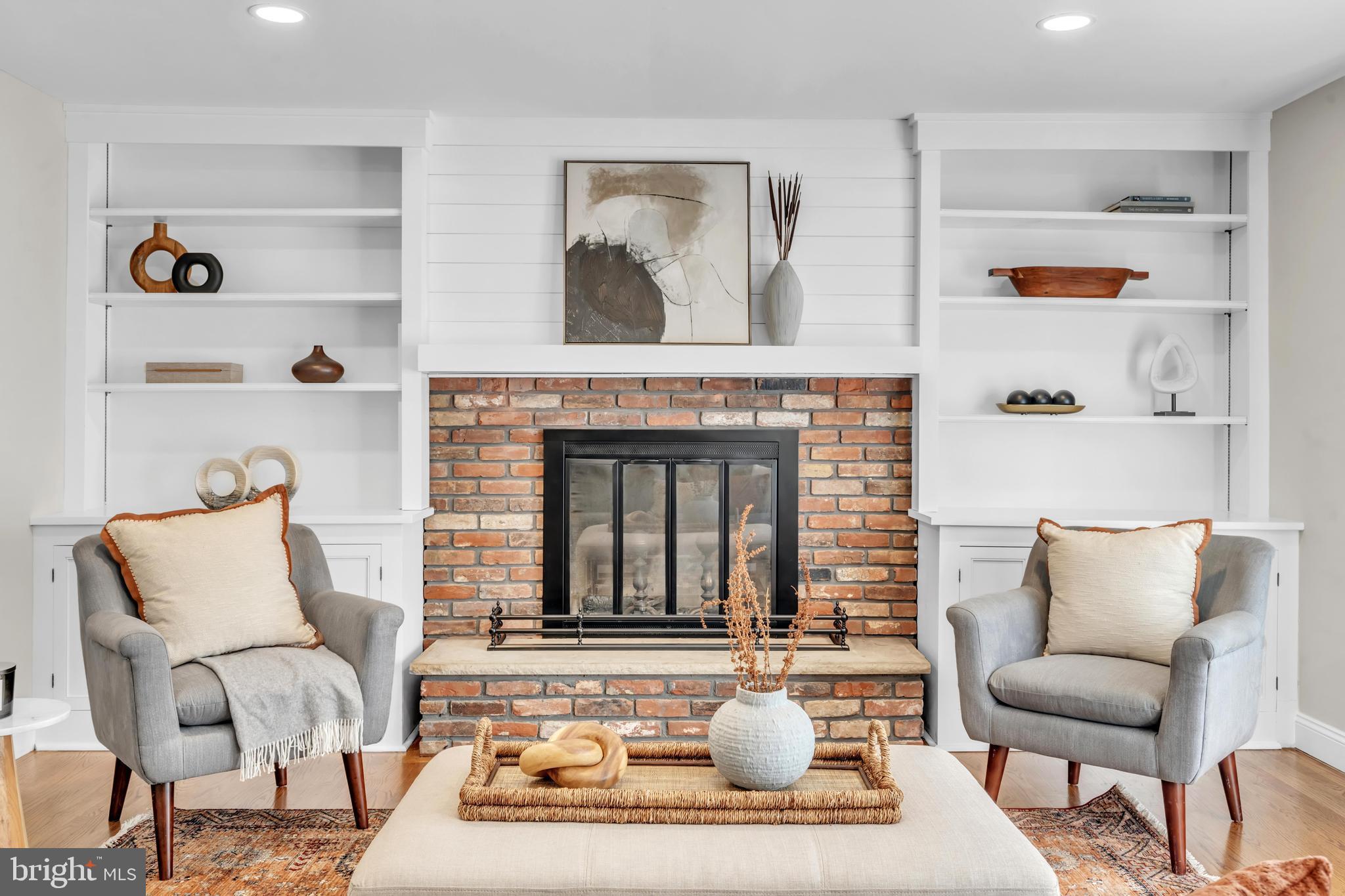 THORNBURY - Residential