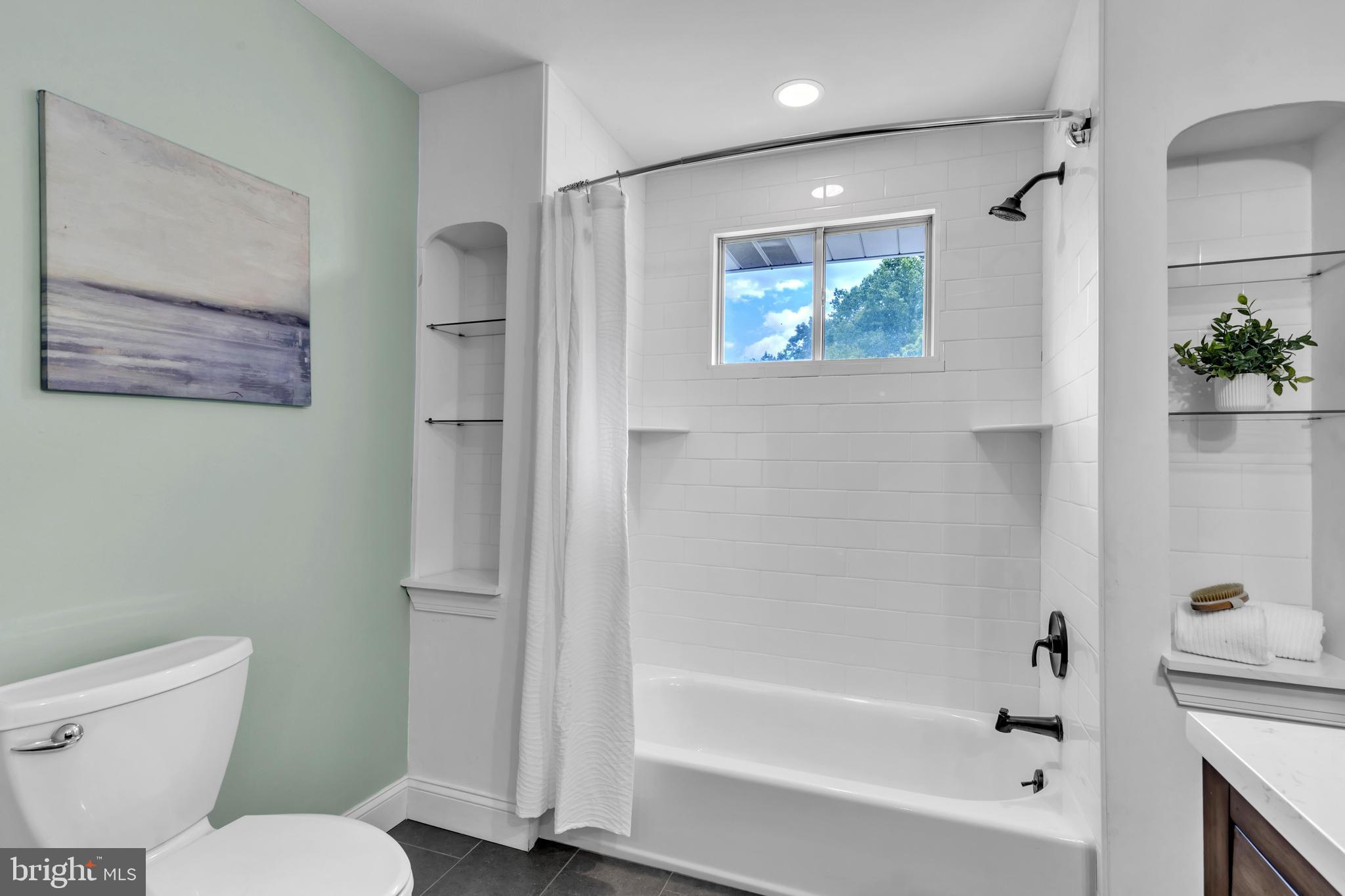 THORNBURY - Residential