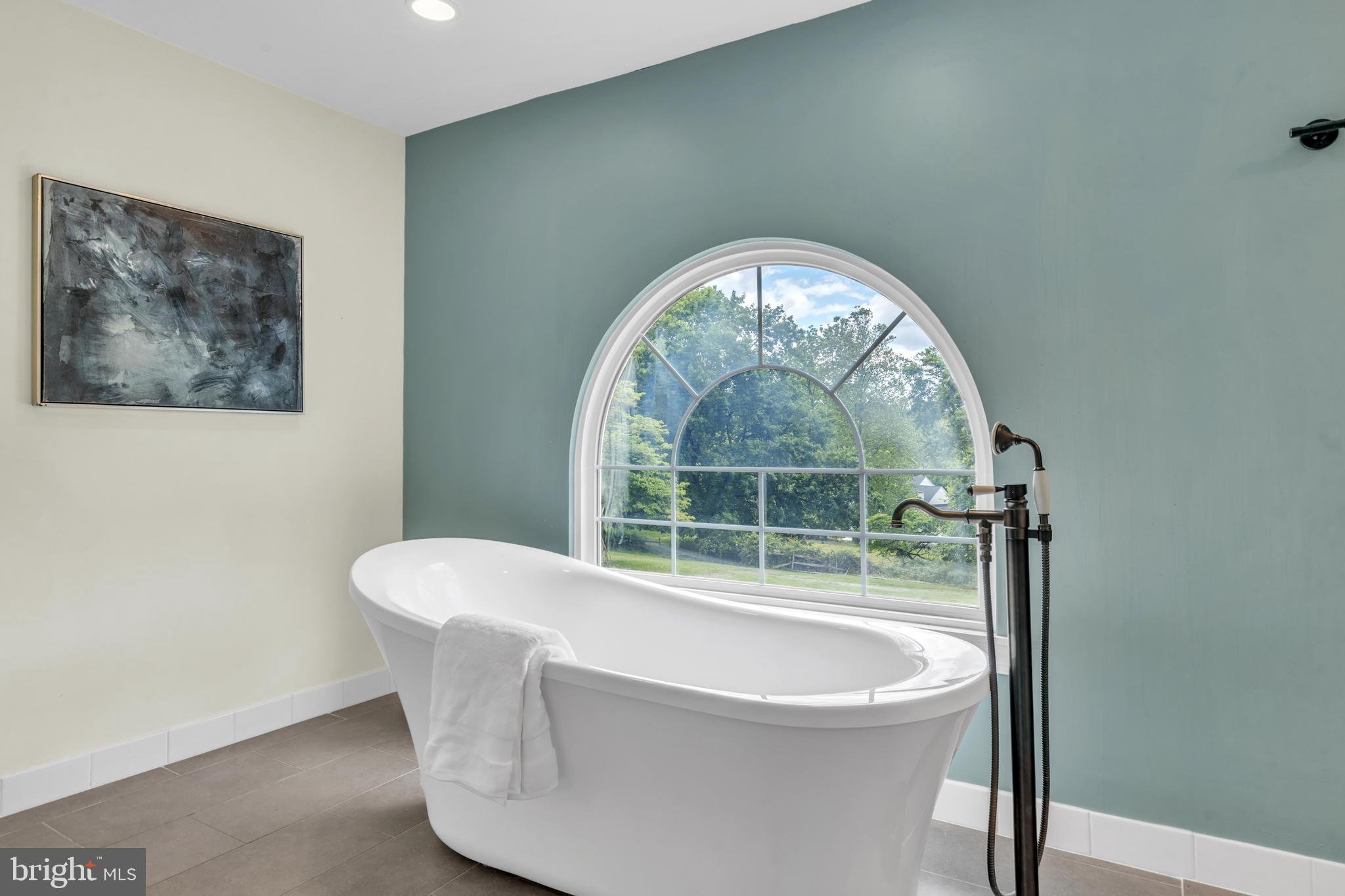THORNBURY - Residential