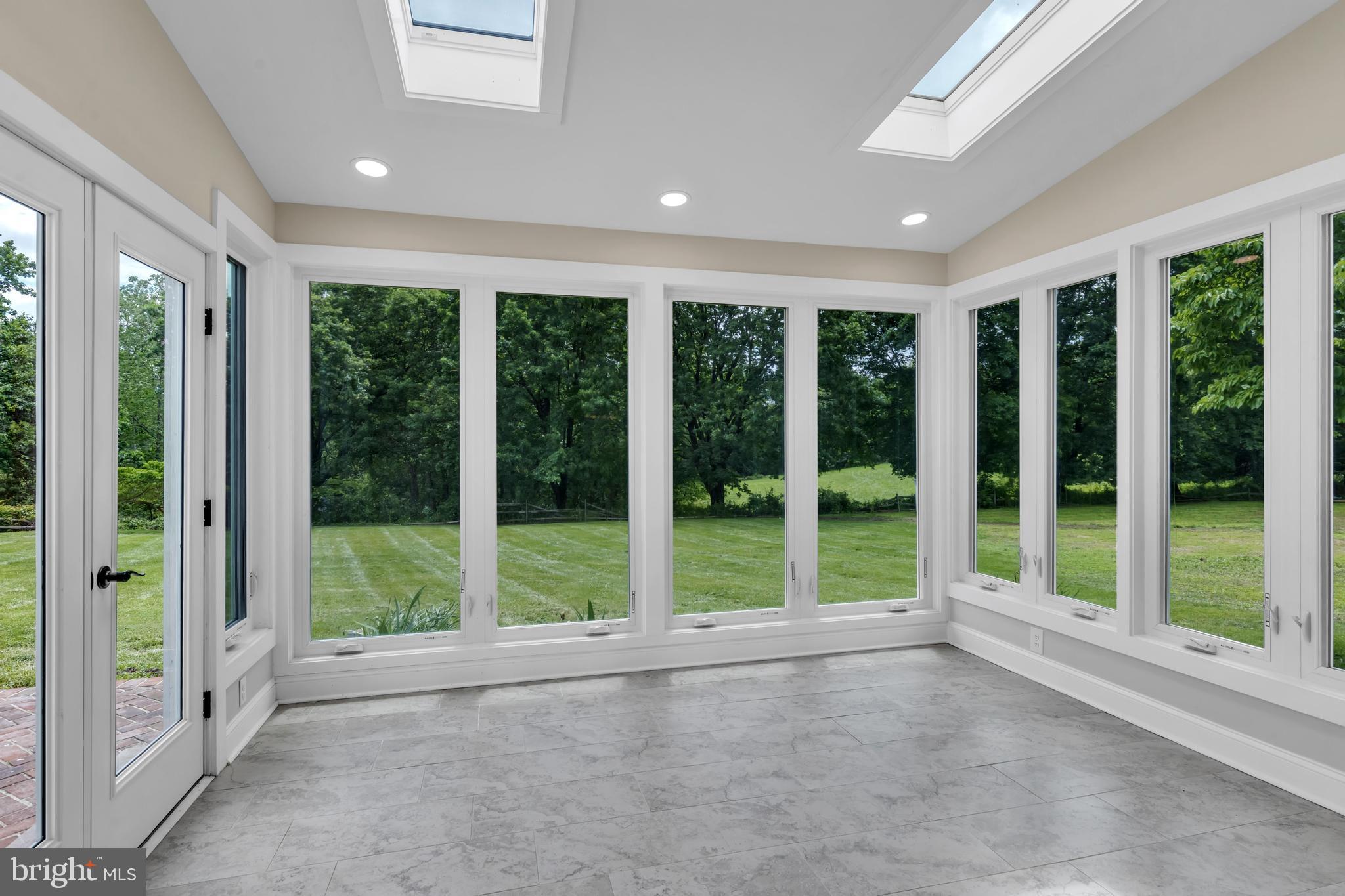 THORNBURY - Residential