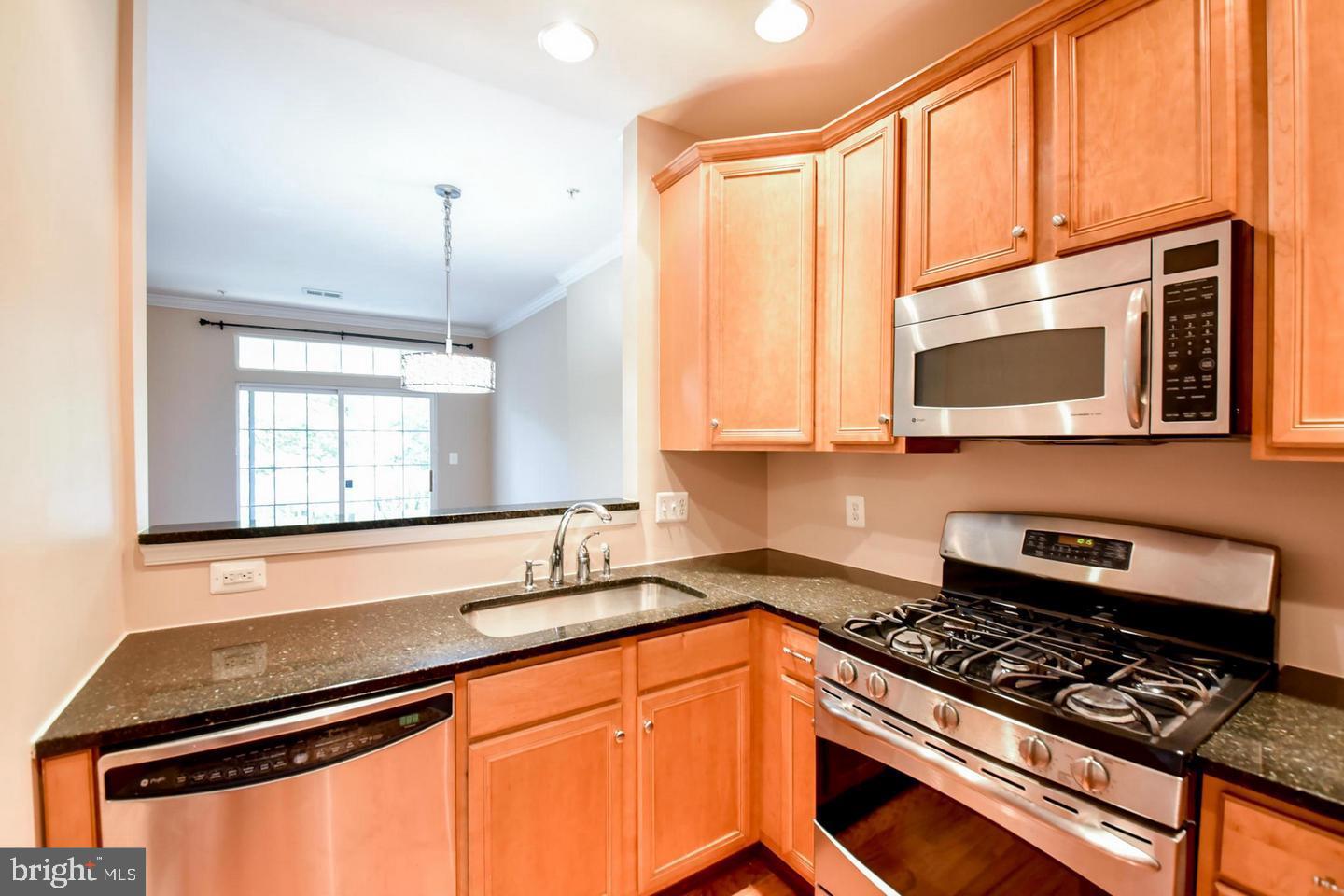 RIDGES AT BELMONT - Residential Lease