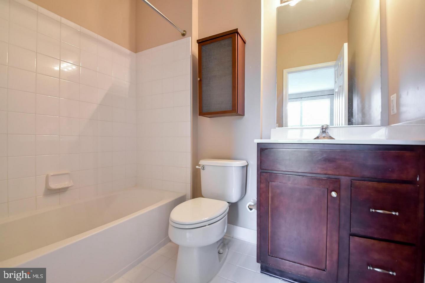 RIDGES AT BELMONT - Residential Lease