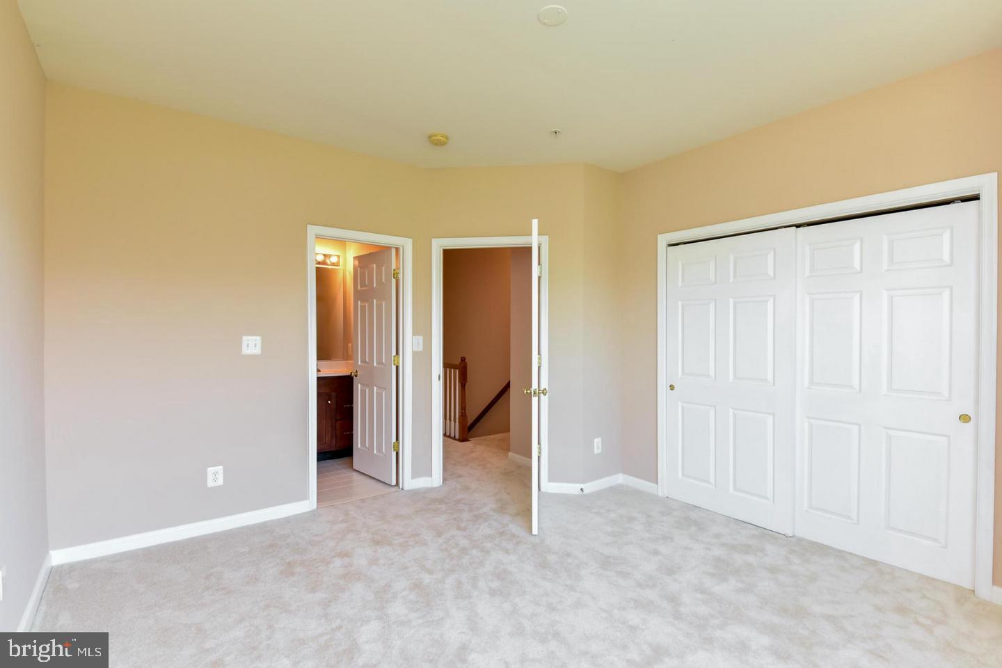 RIDGES AT BELMONT - Residential Lease