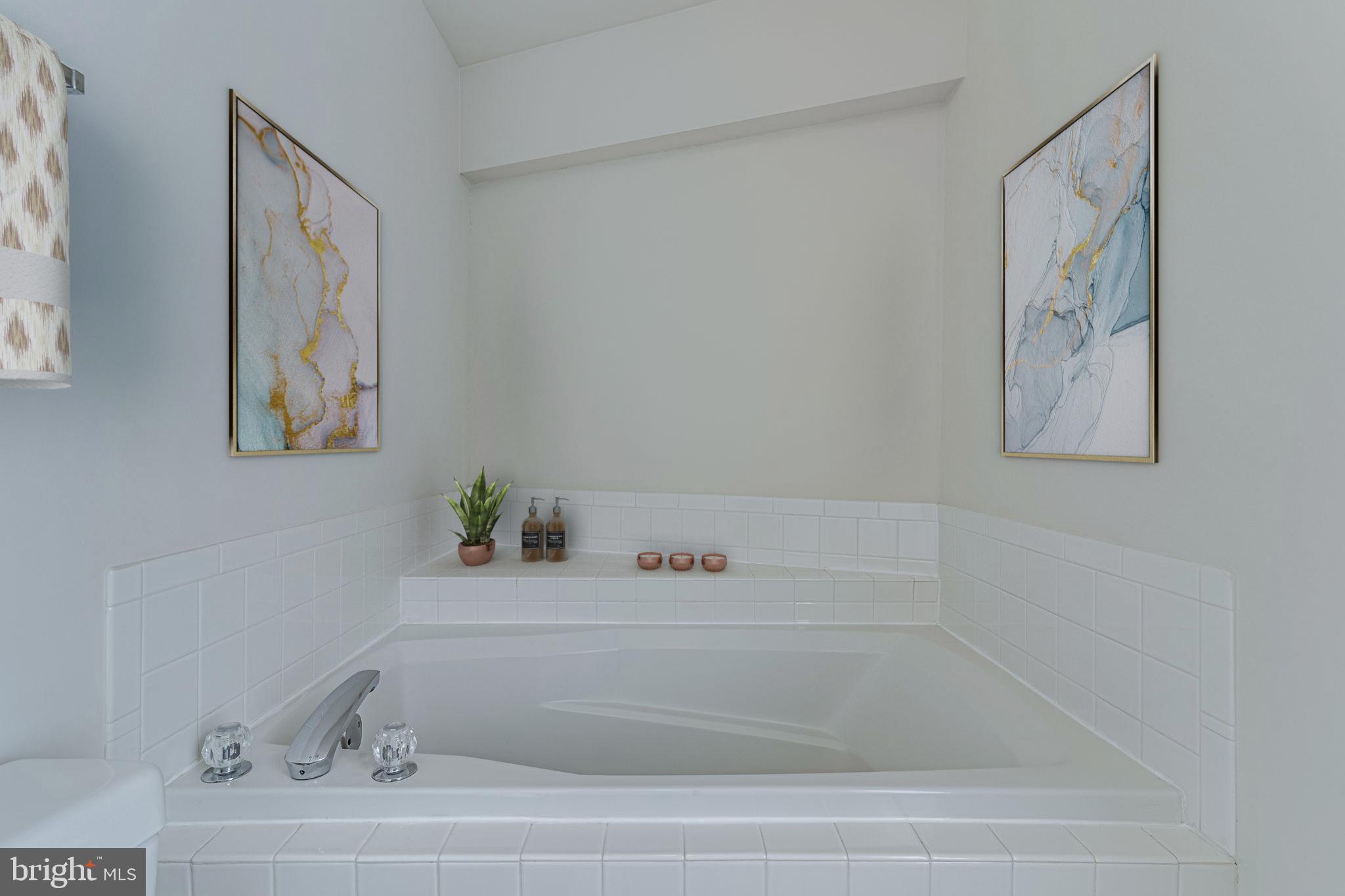 KINGSTOWNE - Residential