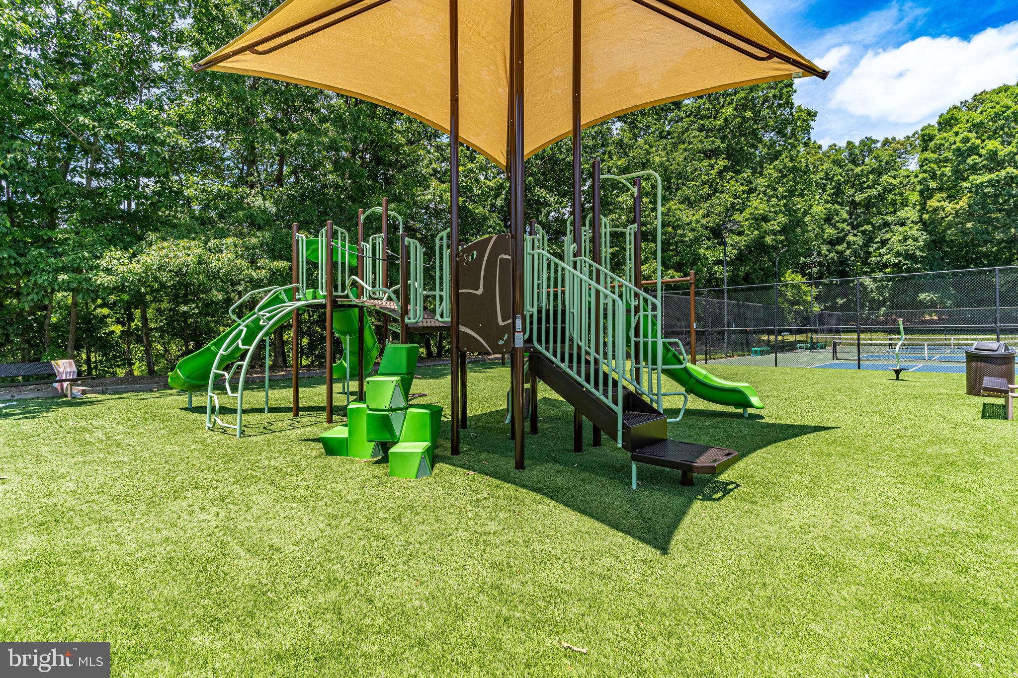 KINGSTOWNE - Residential