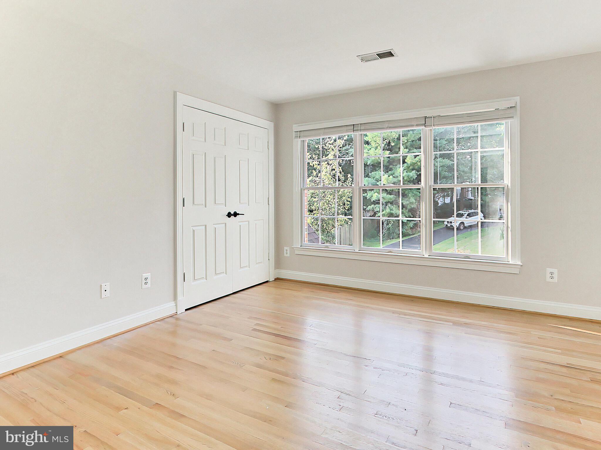 BIRCH GROVE - Residential