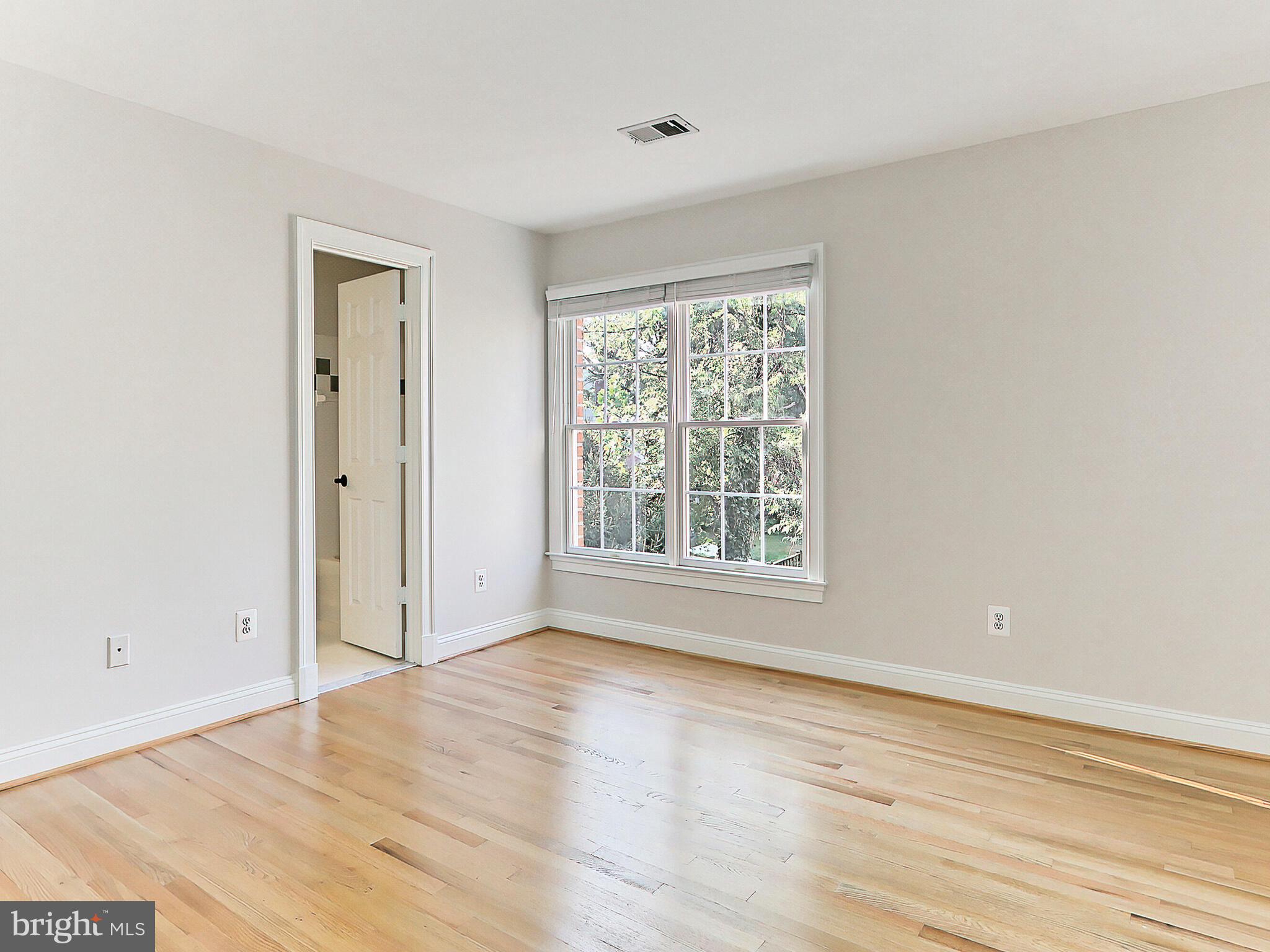 BIRCH GROVE - Residential