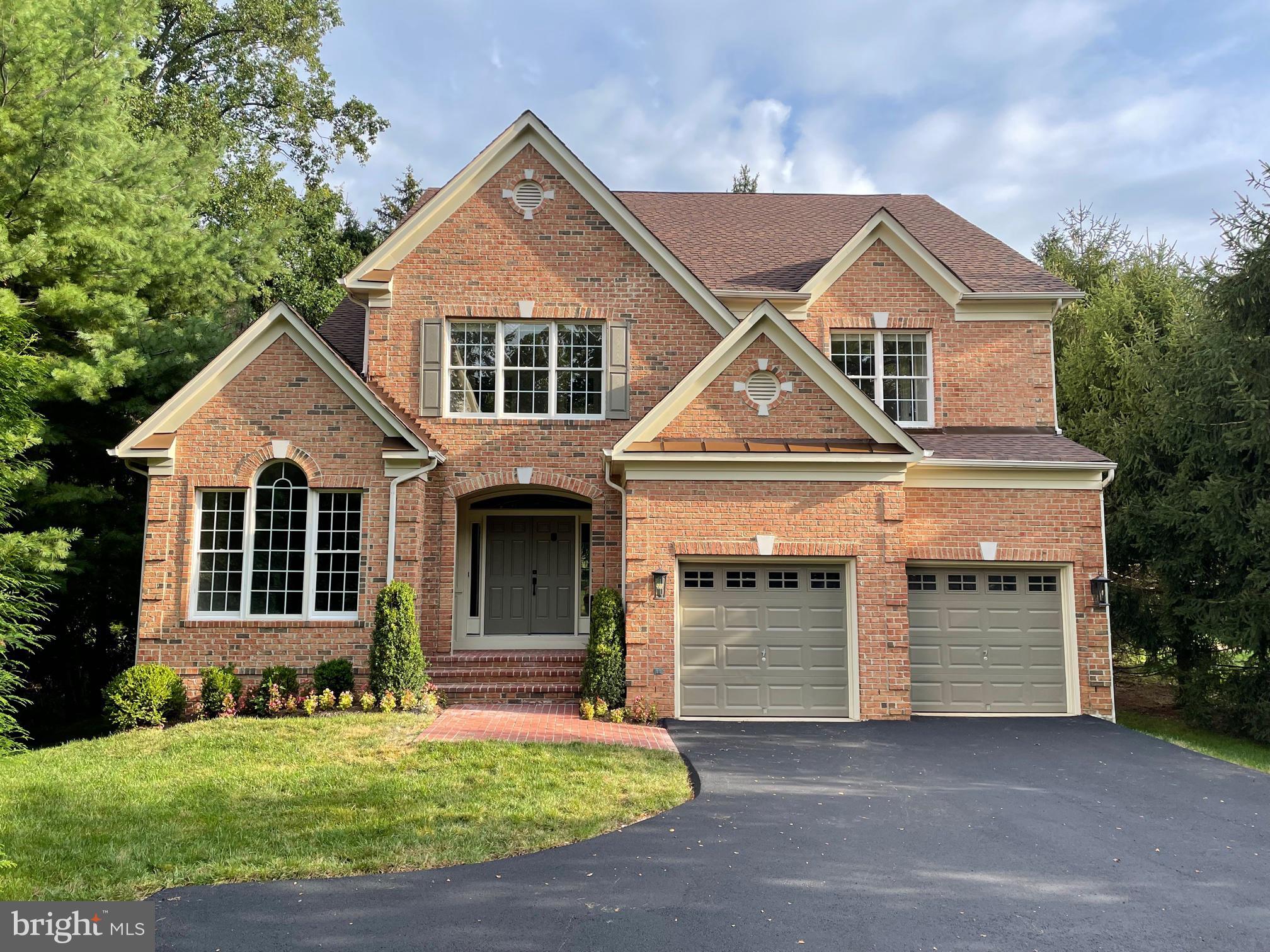 BIRCH GROVE - Residential