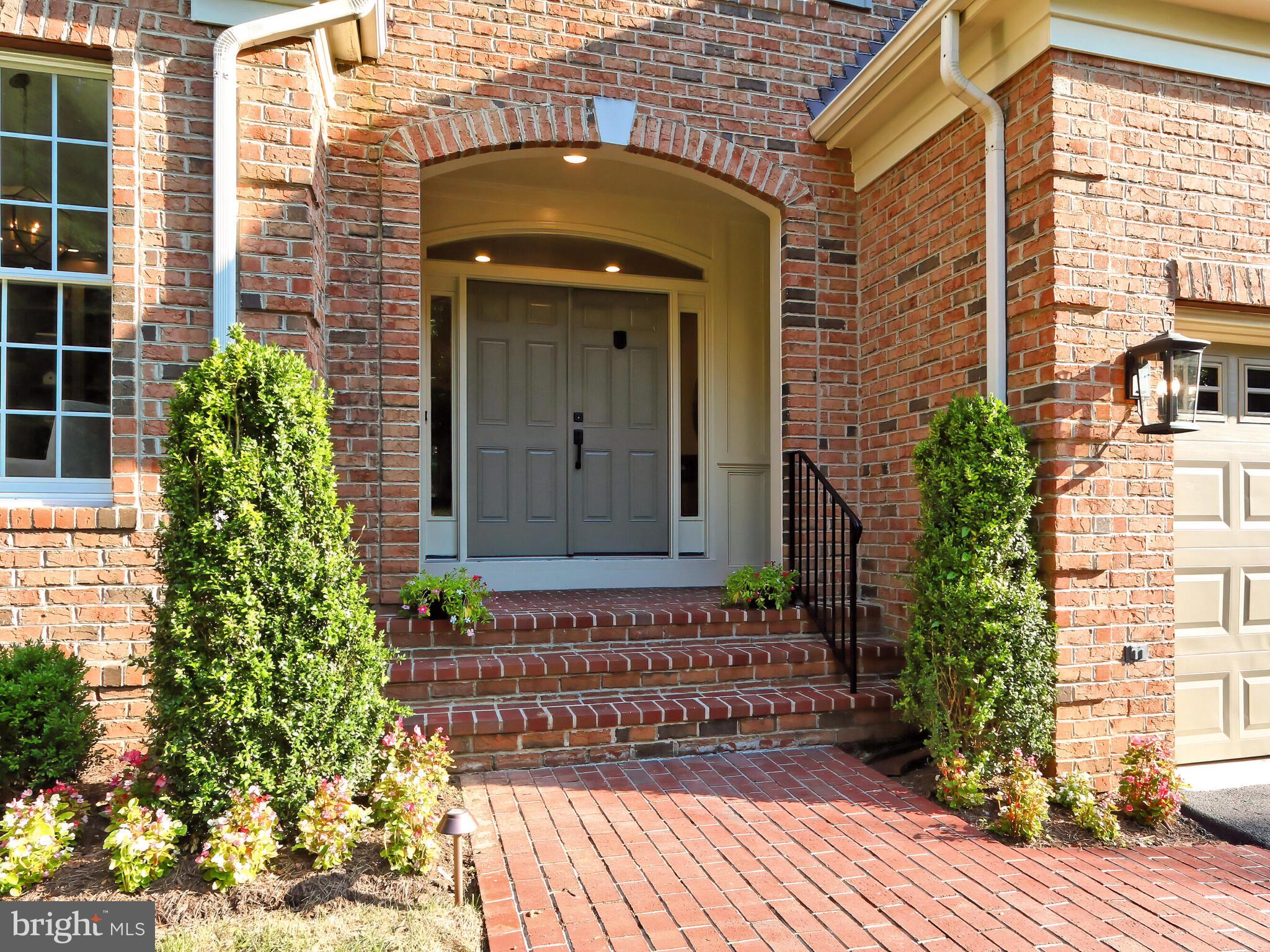 BIRCH GROVE - Residential