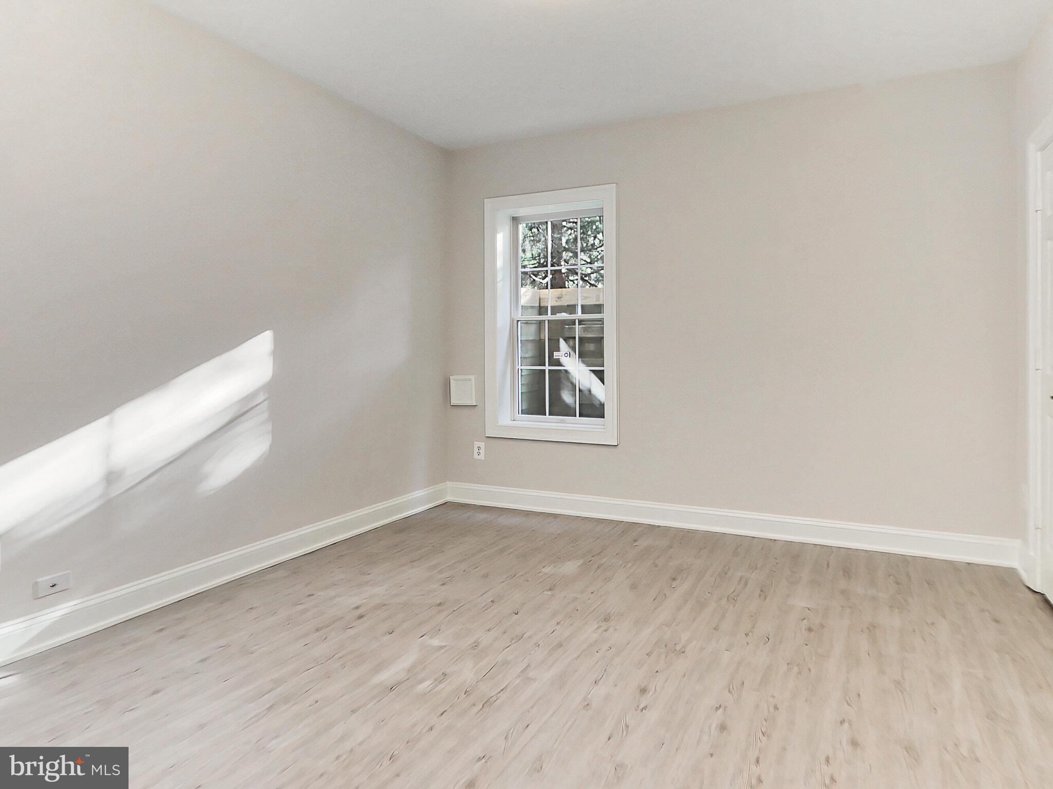 BIRCH GROVE - Residential