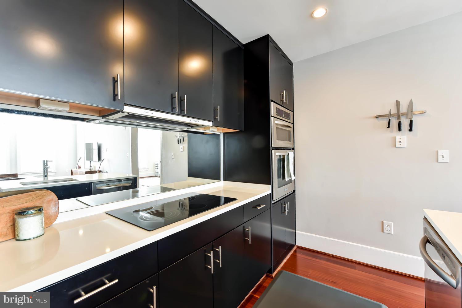 900 NORTH WASHINGTON STREET CONDOMINIUMS - Residential