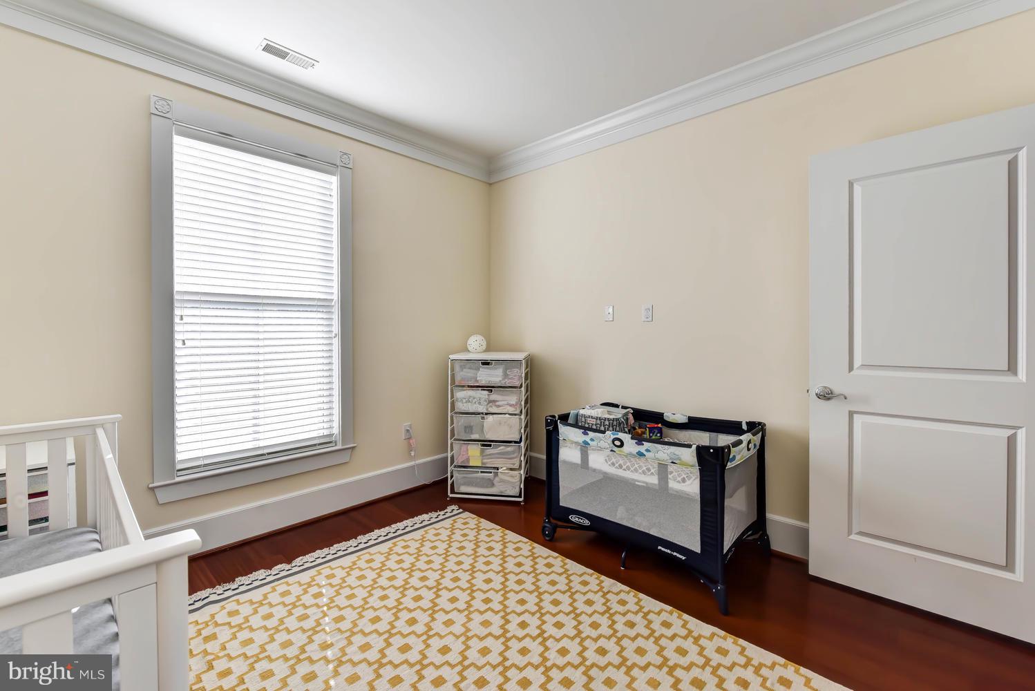 900 NORTH WASHINGTON STREET CONDOMINIUMS - Residential