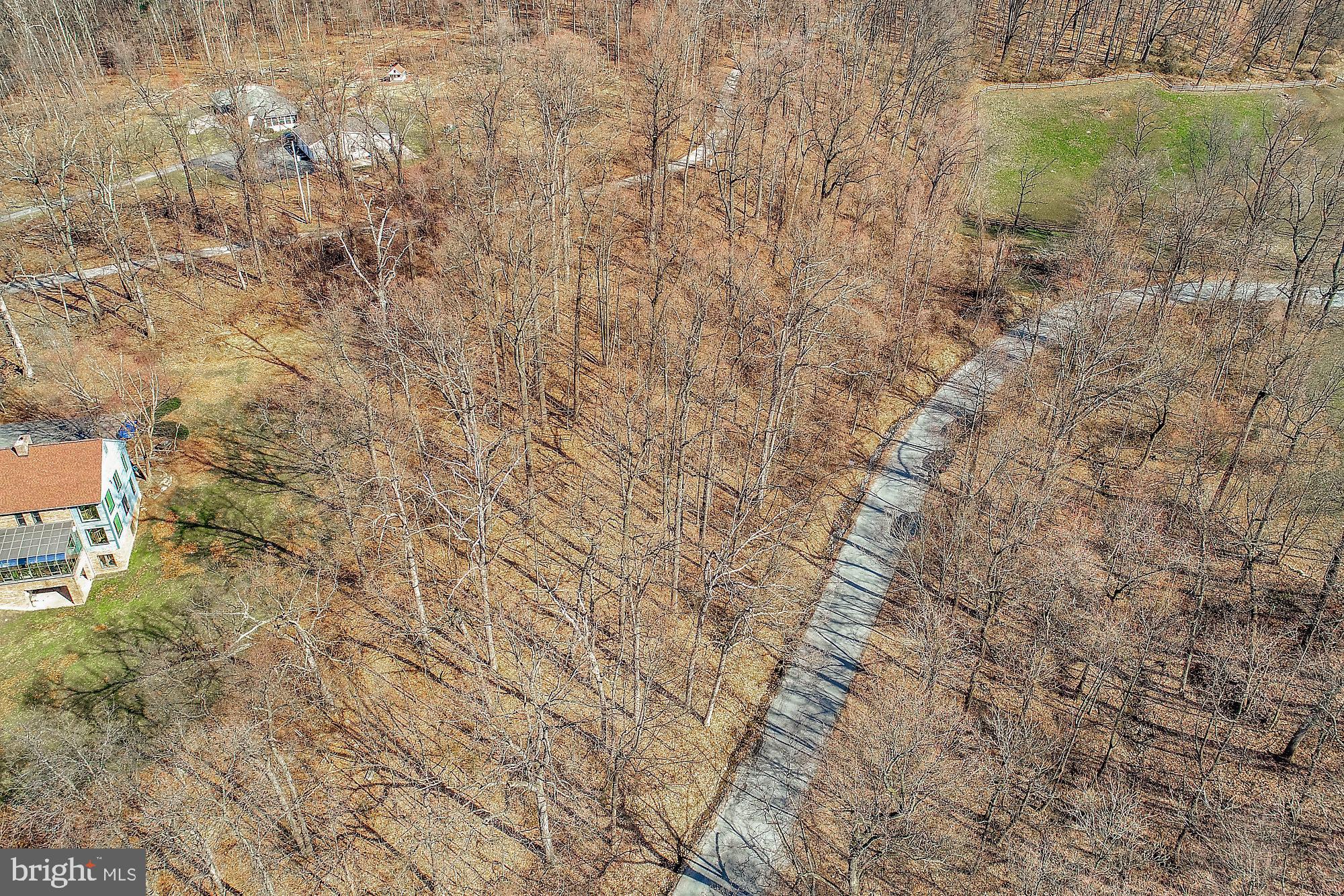 DEER HILL ESTATES - Land