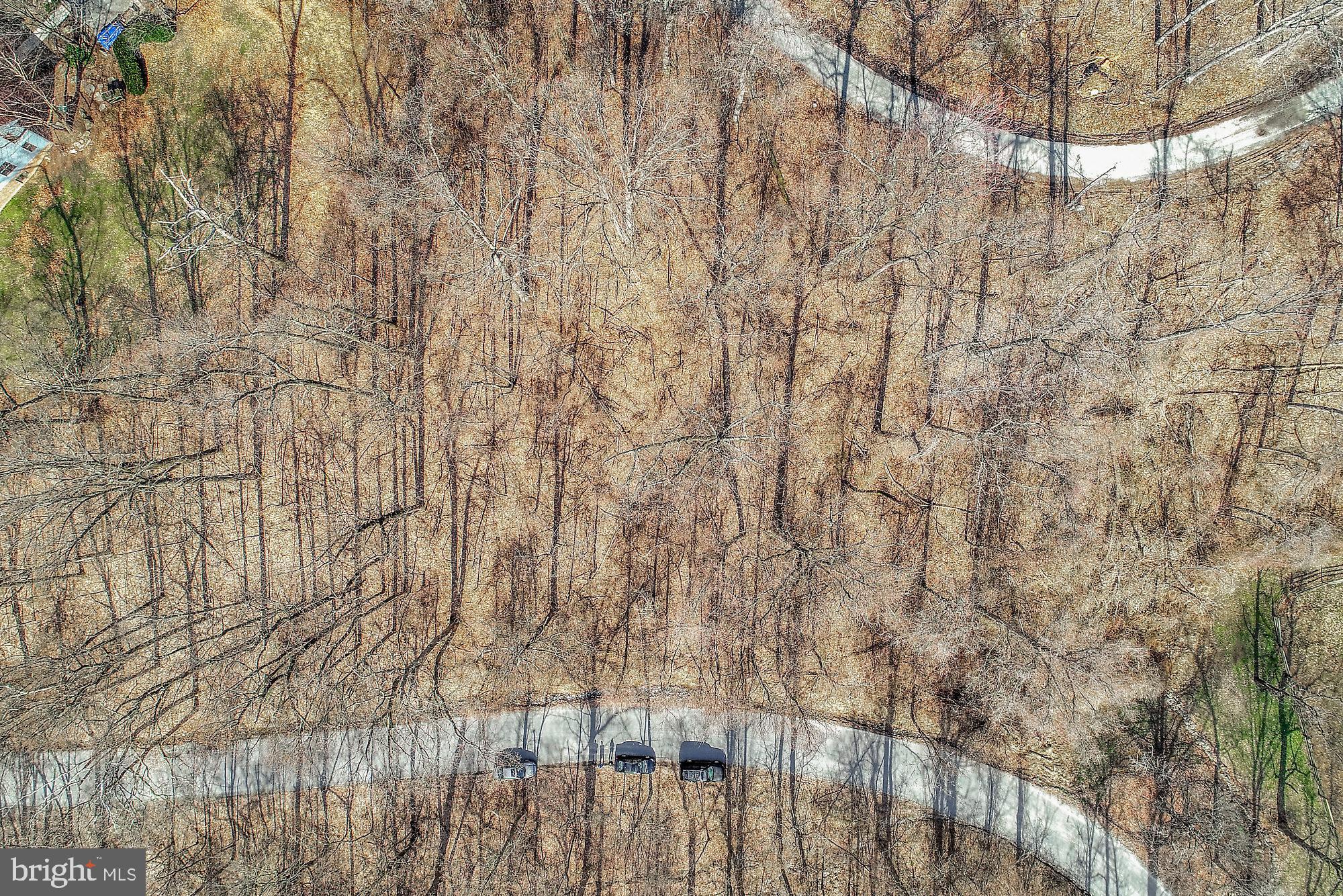 DEER HILL ESTATES - Land