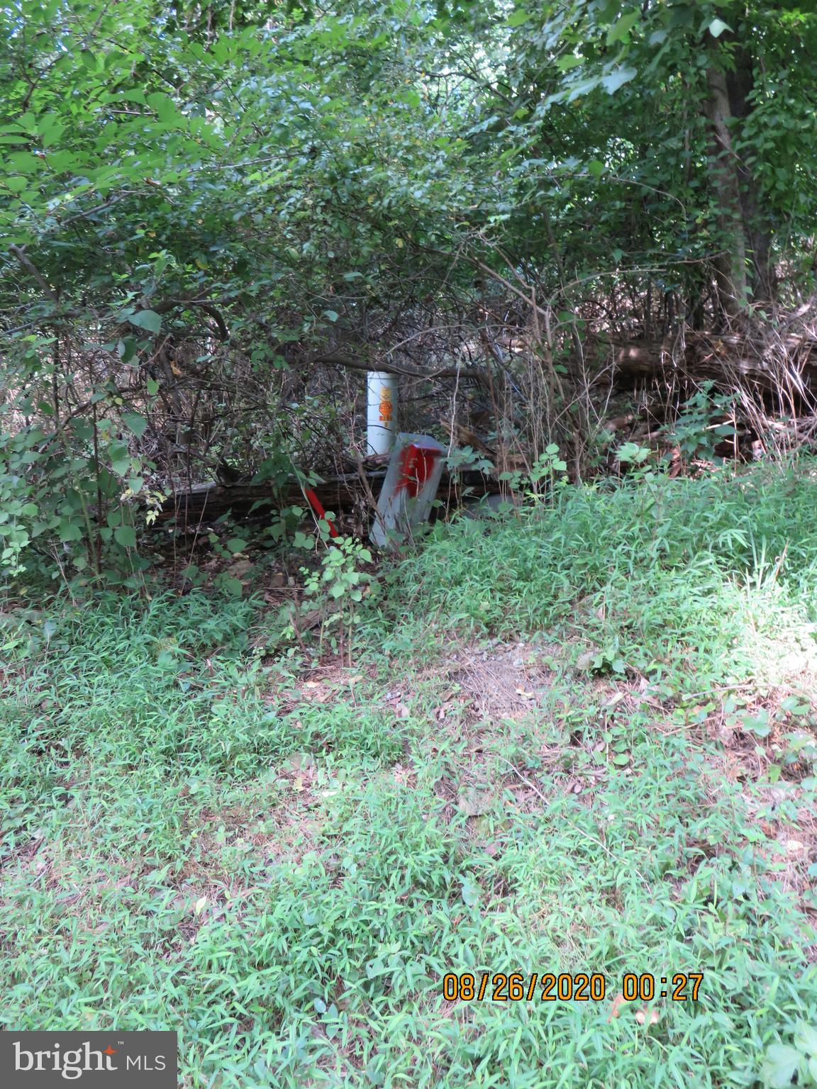 DEER HILL ESTATES - Land