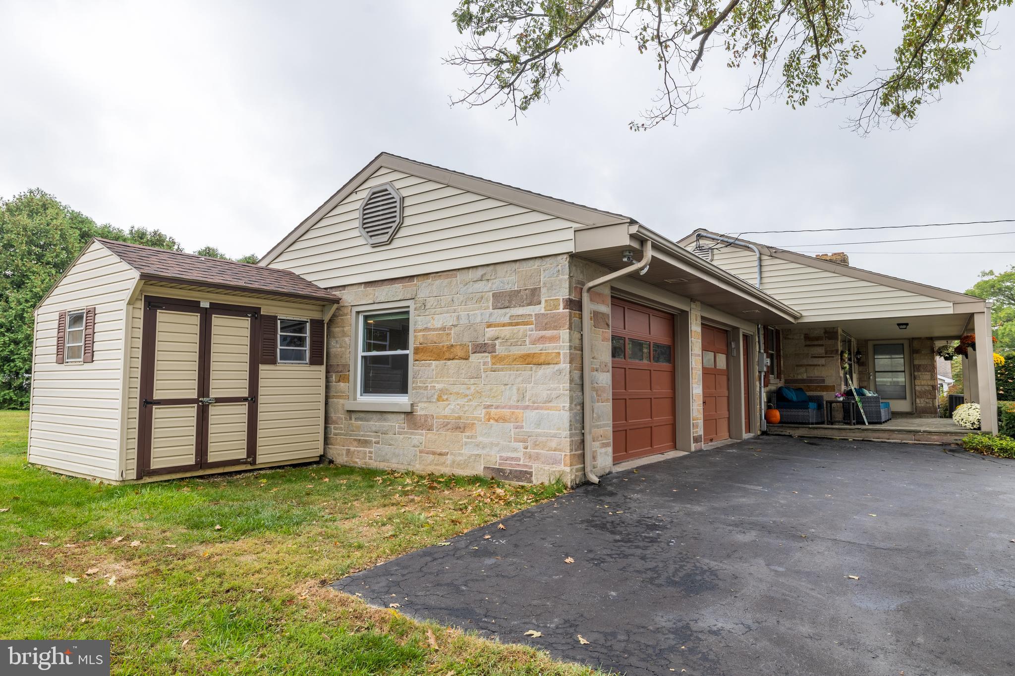 EAST EARL TWP - Residential