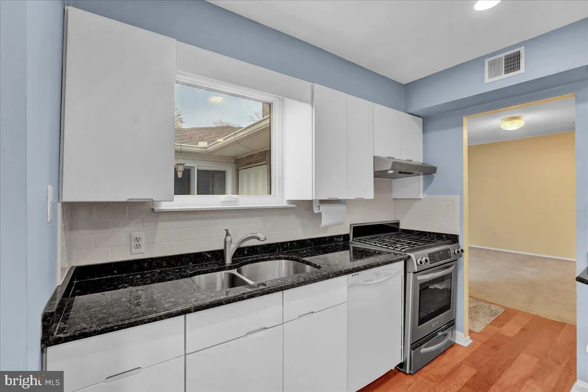 Ambler, Pennsylvania 19002, United States, 3 Bedrooms Bedrooms, ,2 BathroomsBathrooms,Residential,Pending,108433