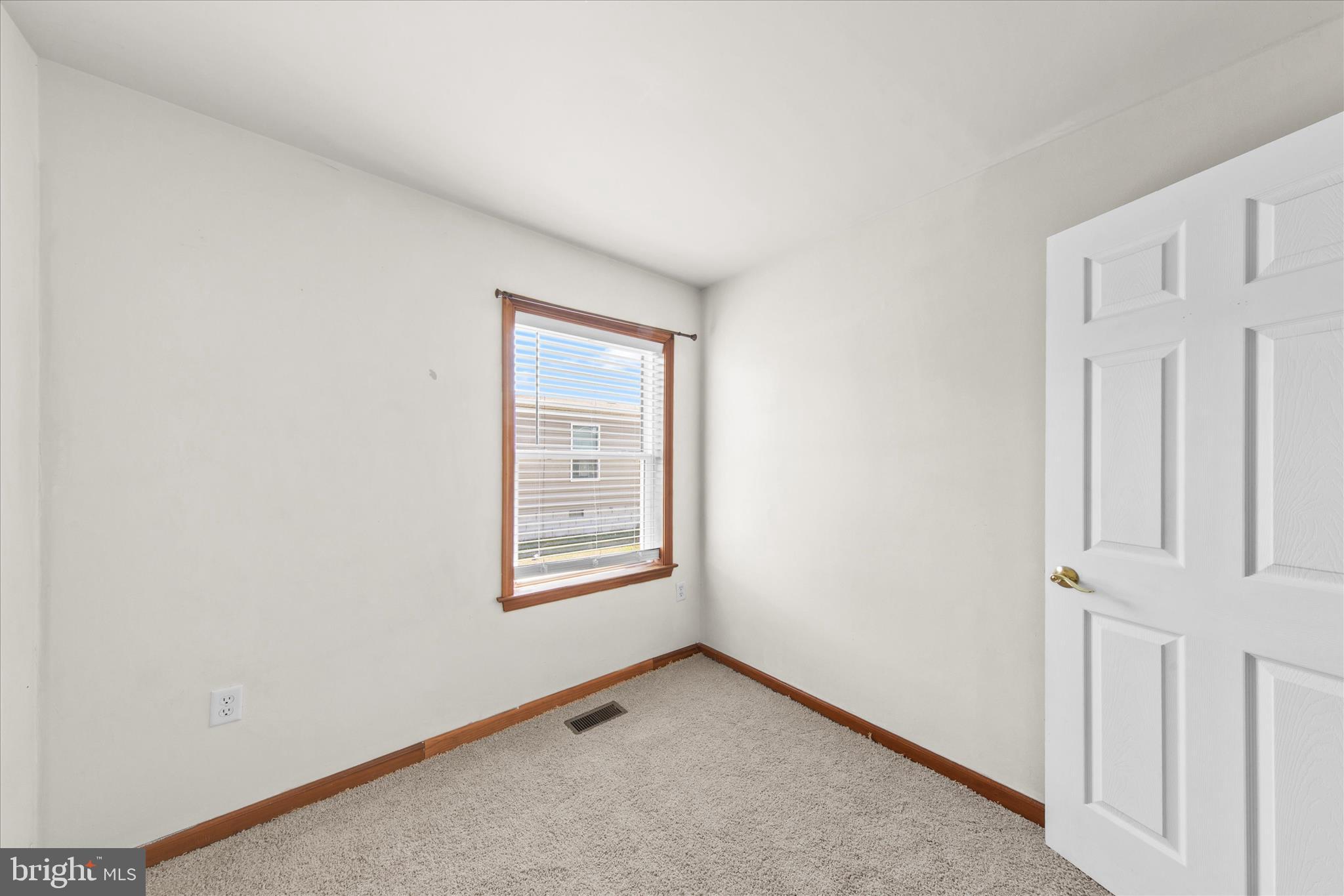 GREEN ACRES - Residential