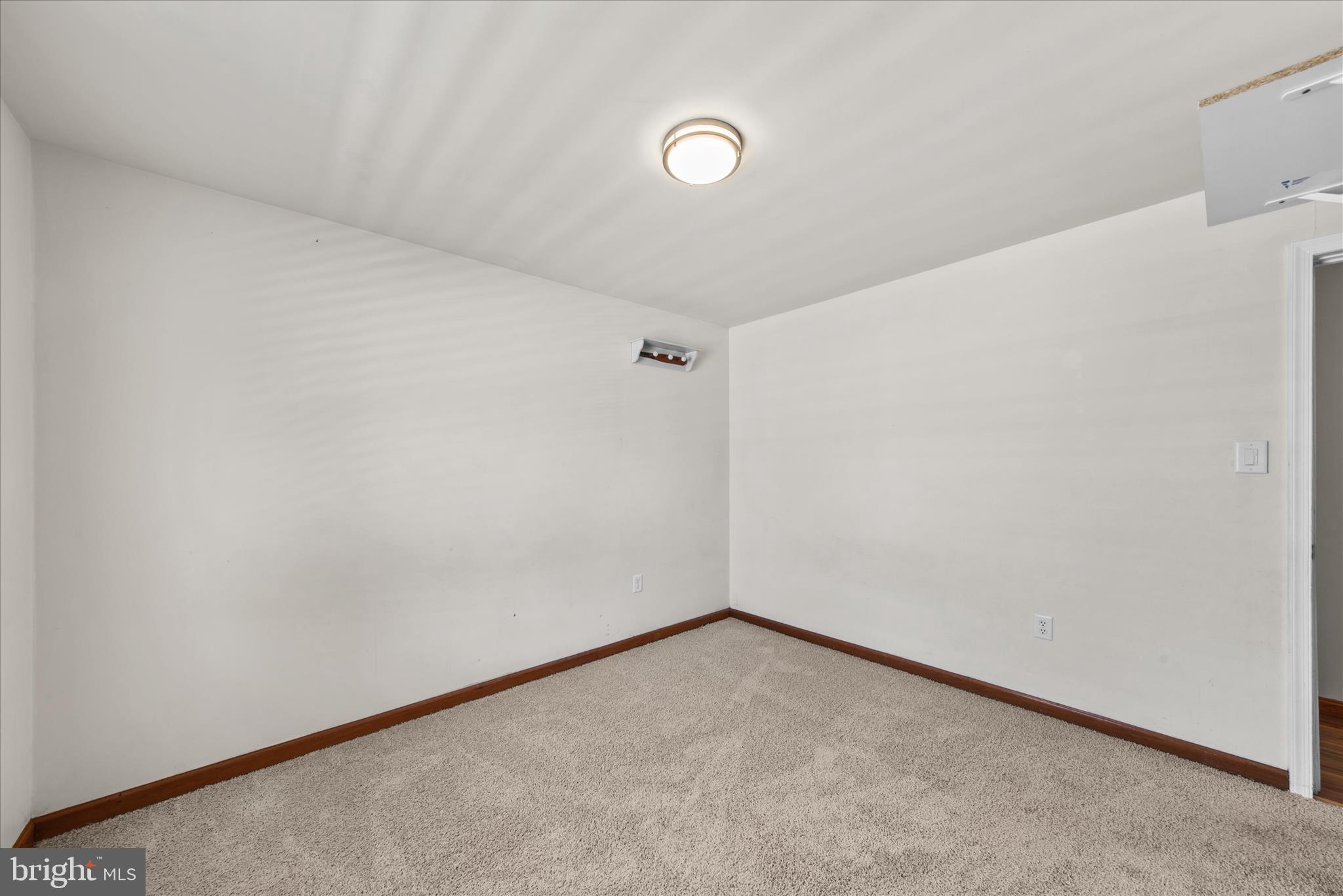 GREEN ACRES - Residential
