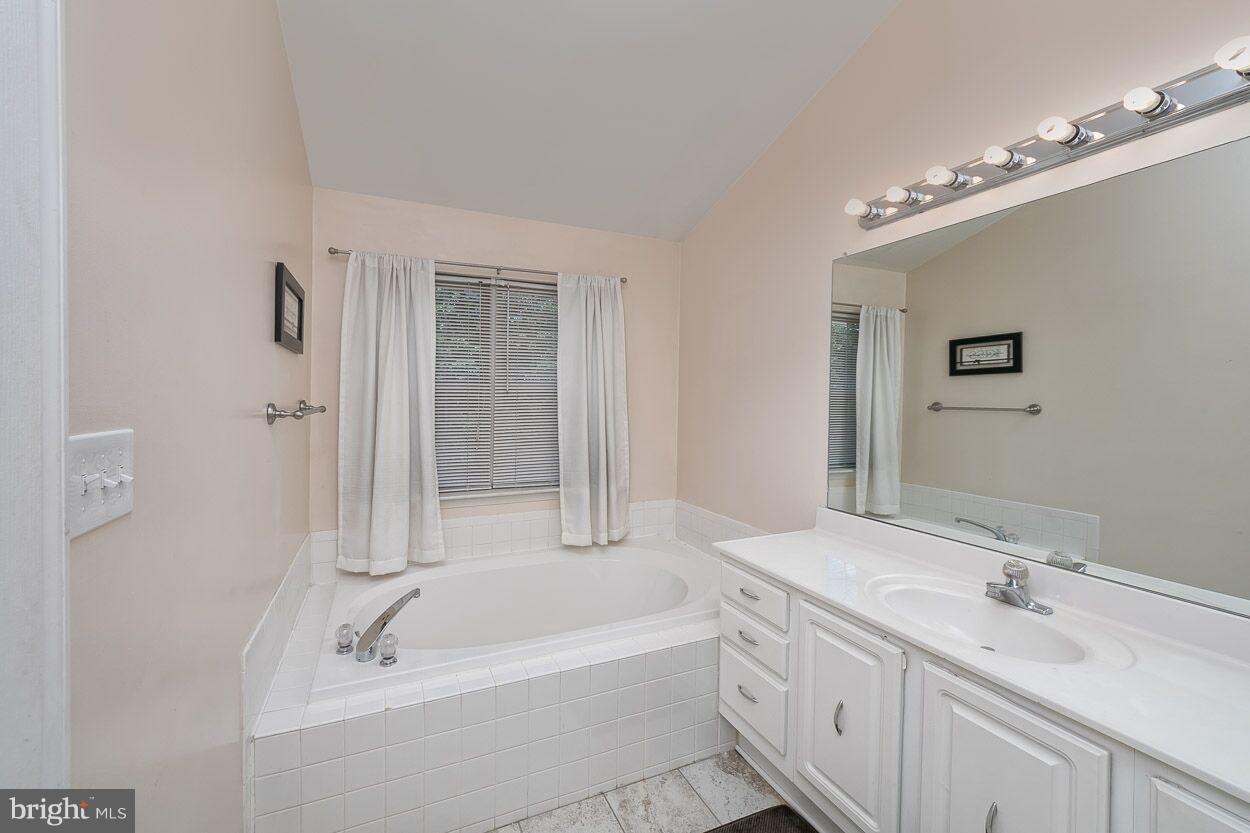 FOXRIDGE - Residential