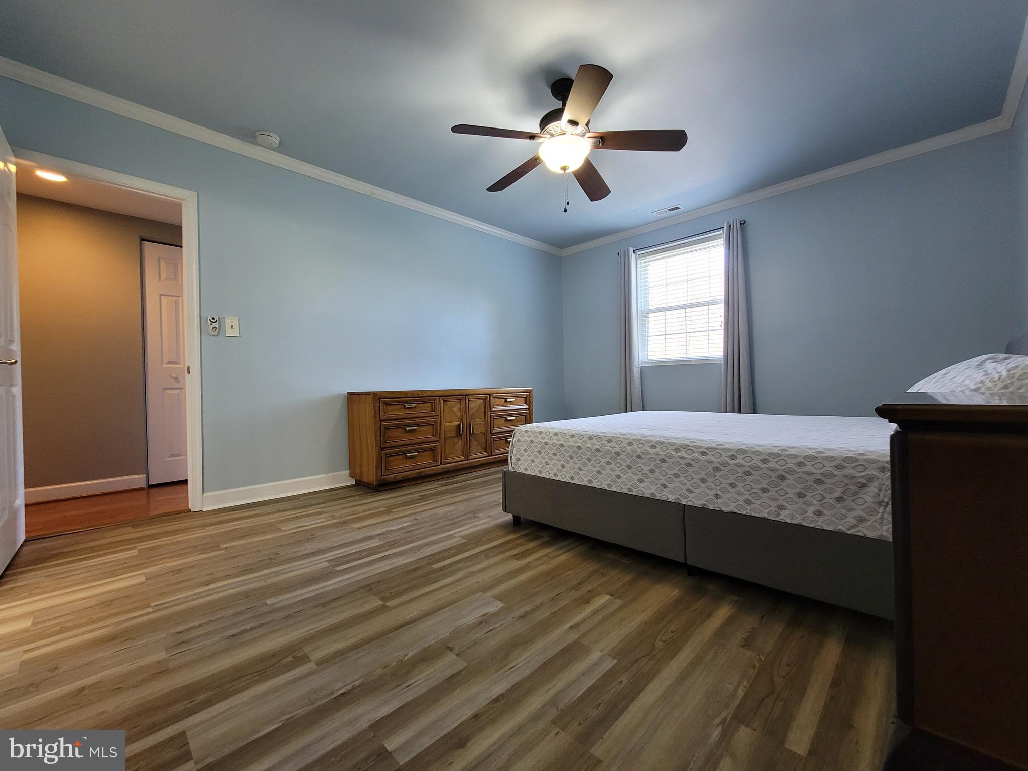 SHEPHERDS KNOLL GARDEN - Residential