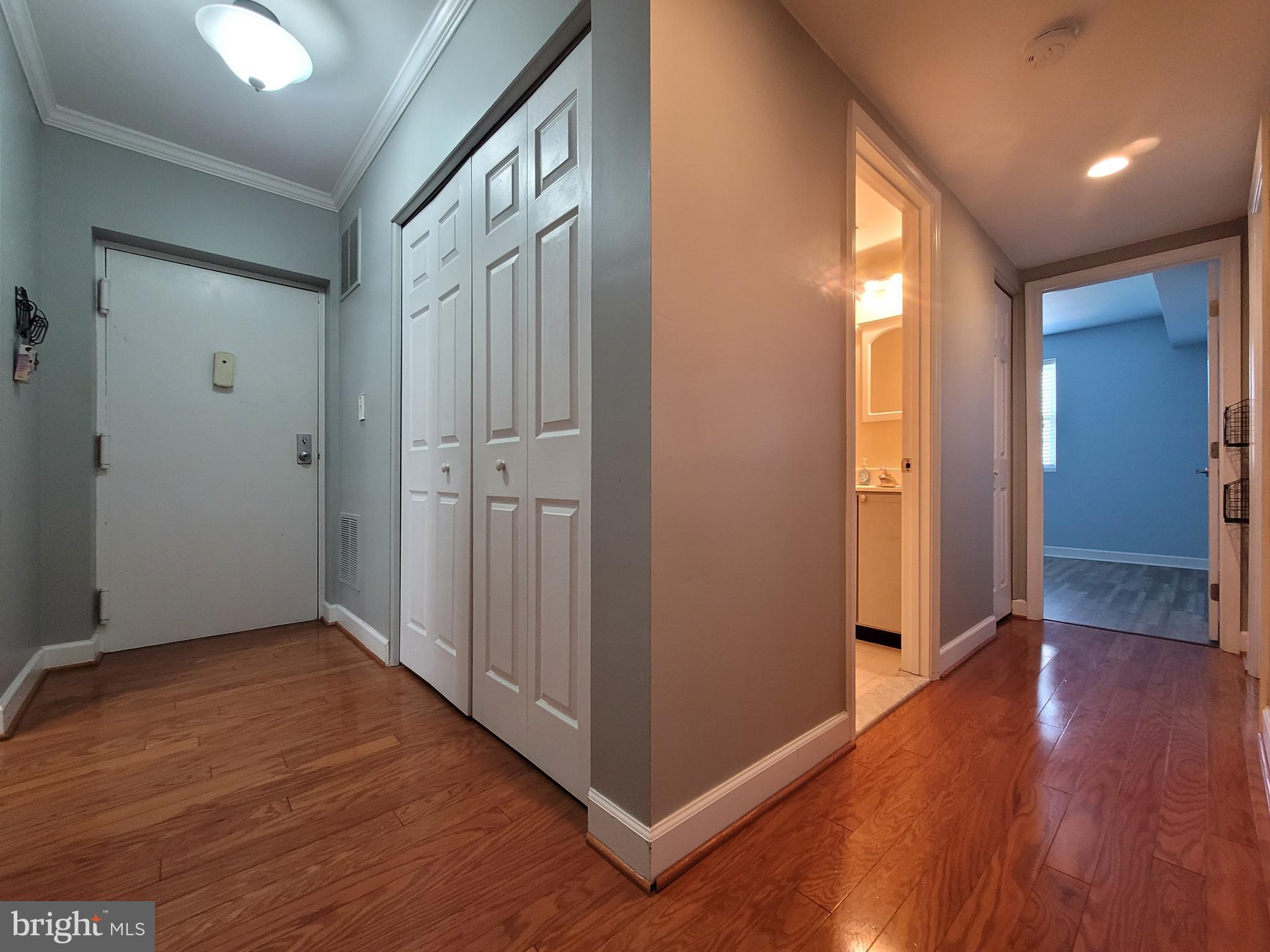 SHEPHERDS KNOLL GARDEN - Residential