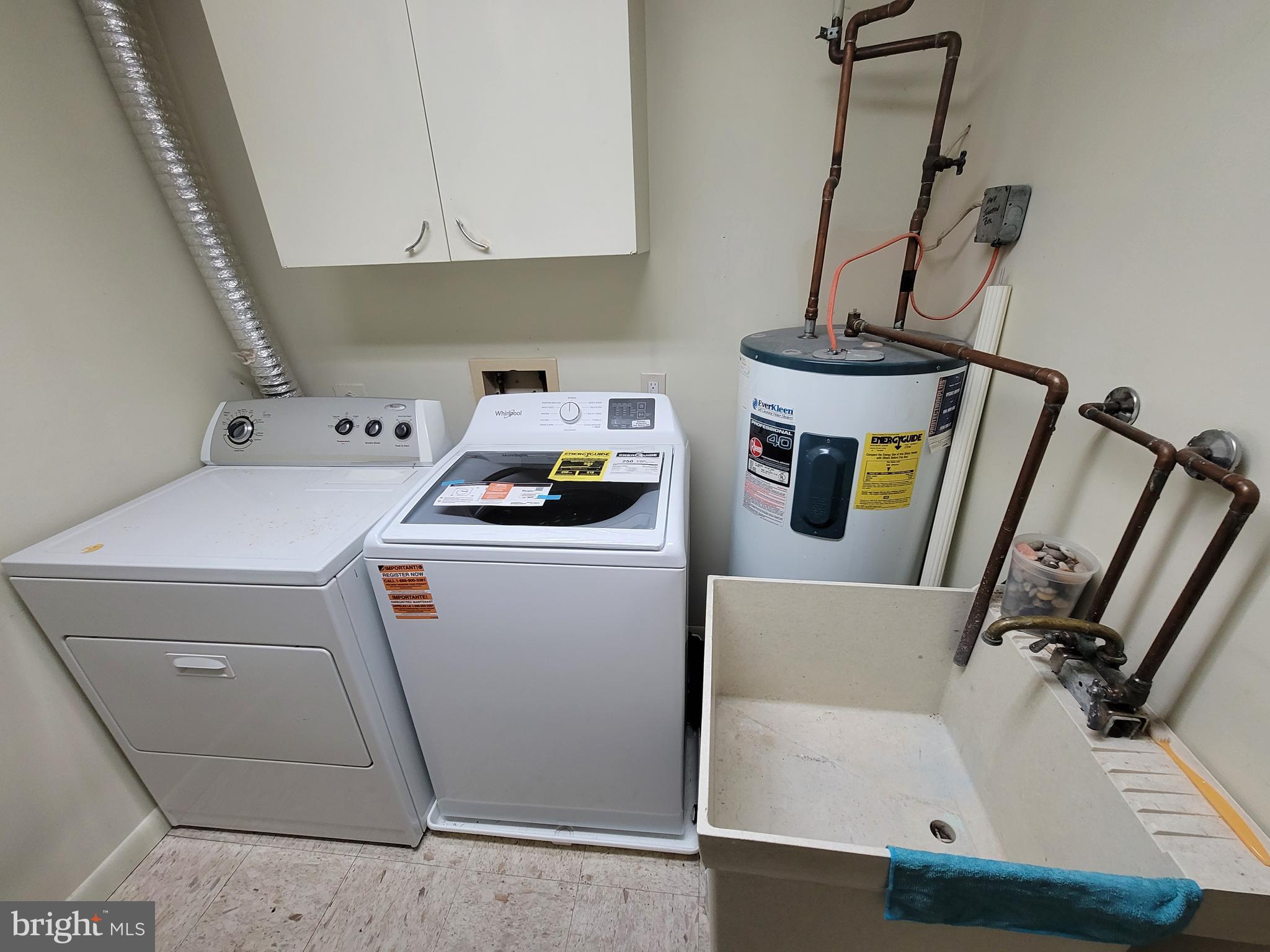 SHEPHERDS KNOLL GARDEN - Residential