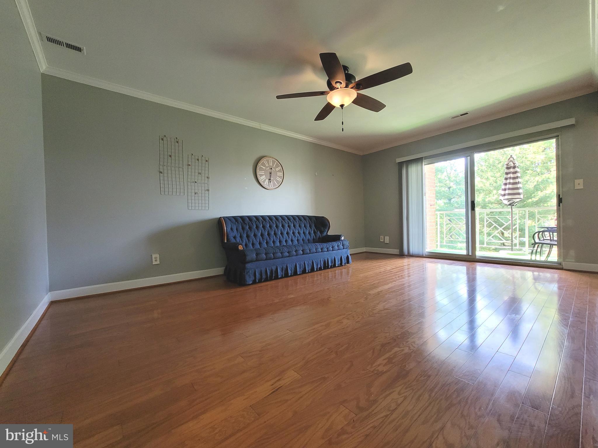 SHEPHERDS KNOLL GARDEN - Residential