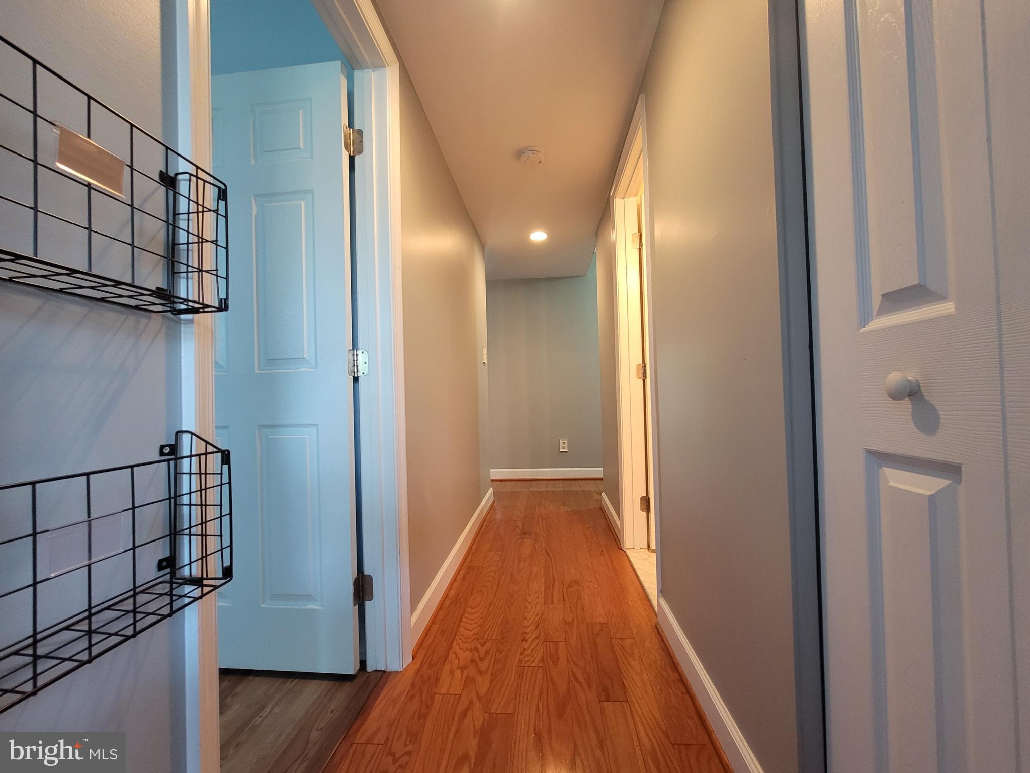 SHEPHERDS KNOLL GARDEN - Residential