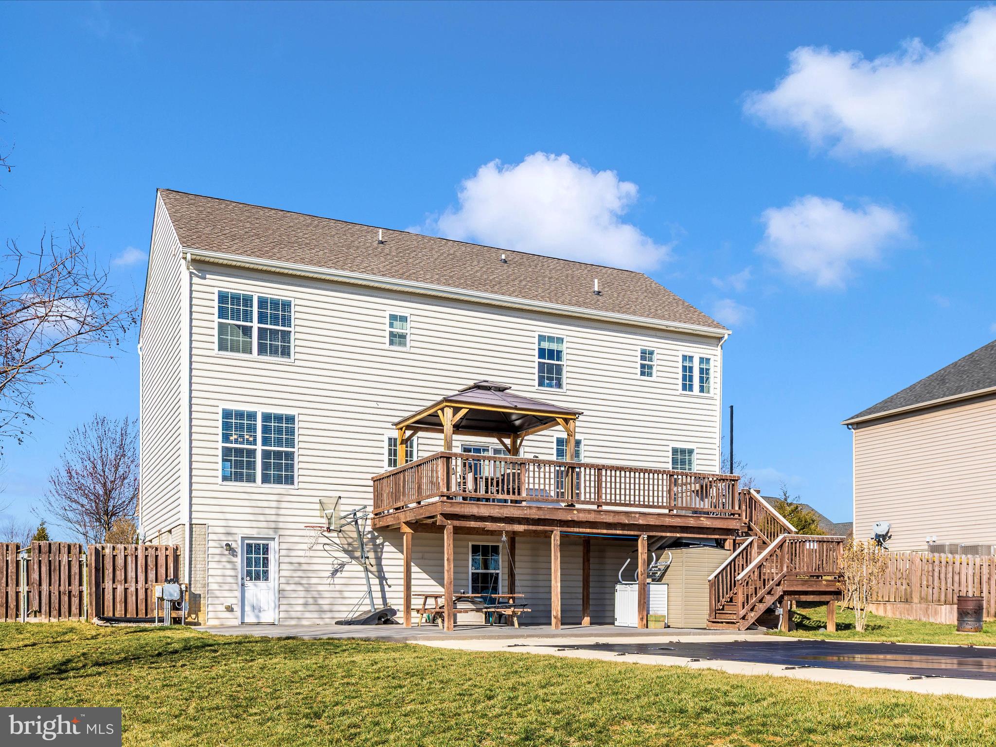 ELMWOOD FARM - Residential