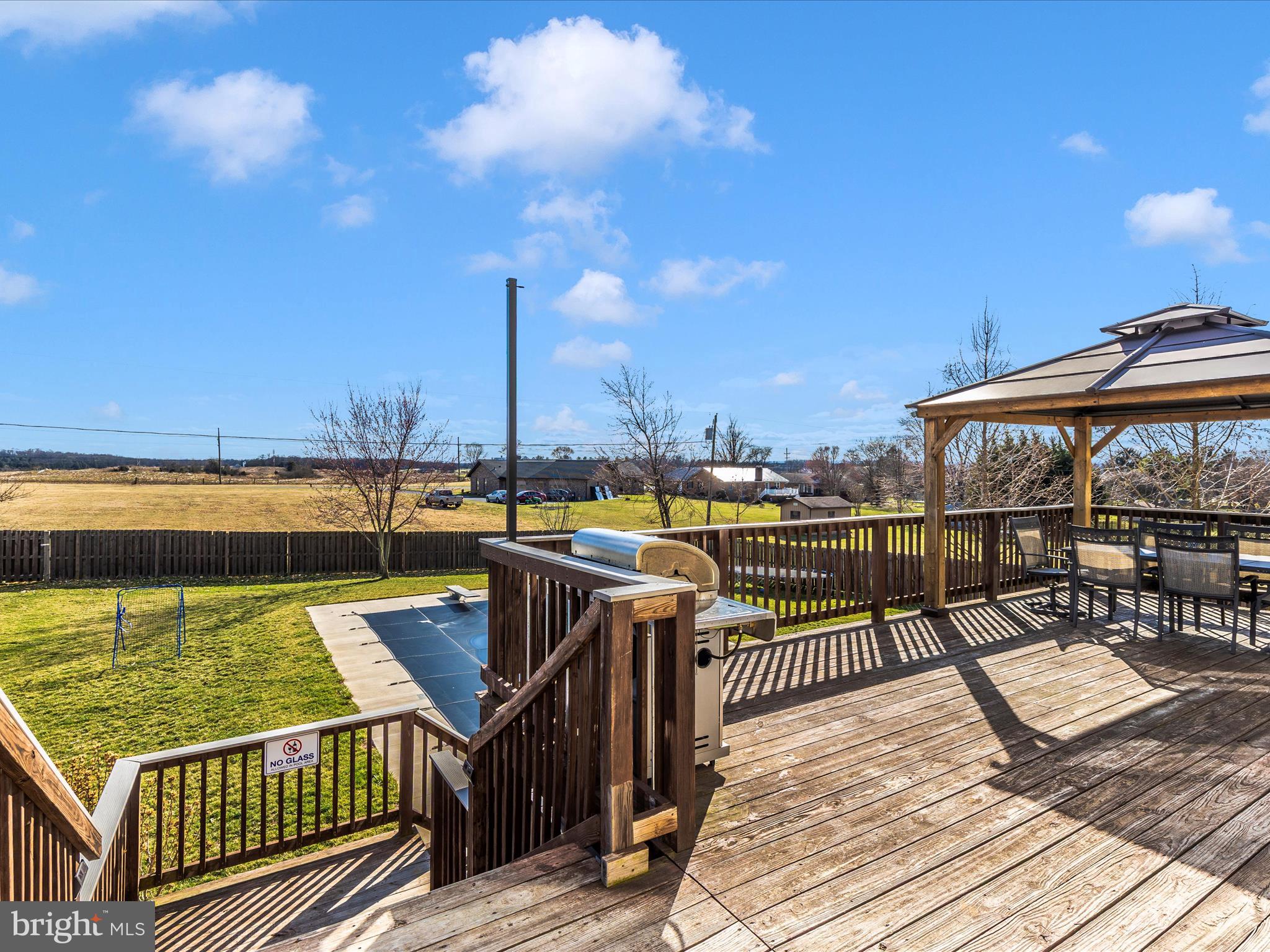 ELMWOOD FARM - Residential