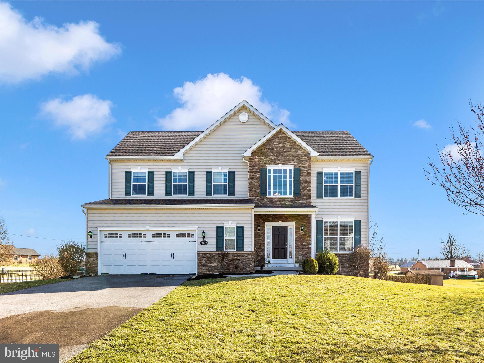 ELMWOOD FARM - Residential