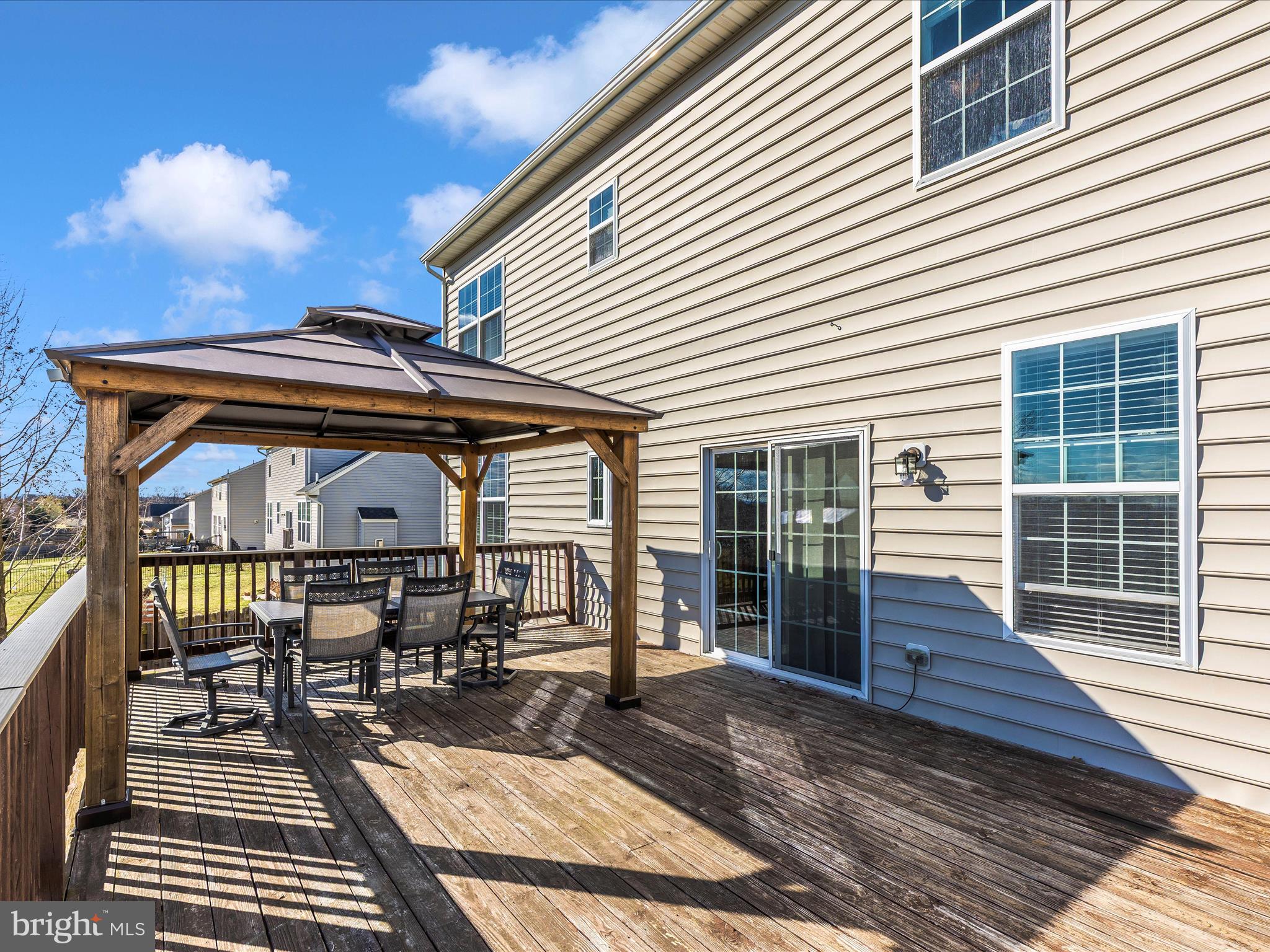 ELMWOOD FARM - Residential