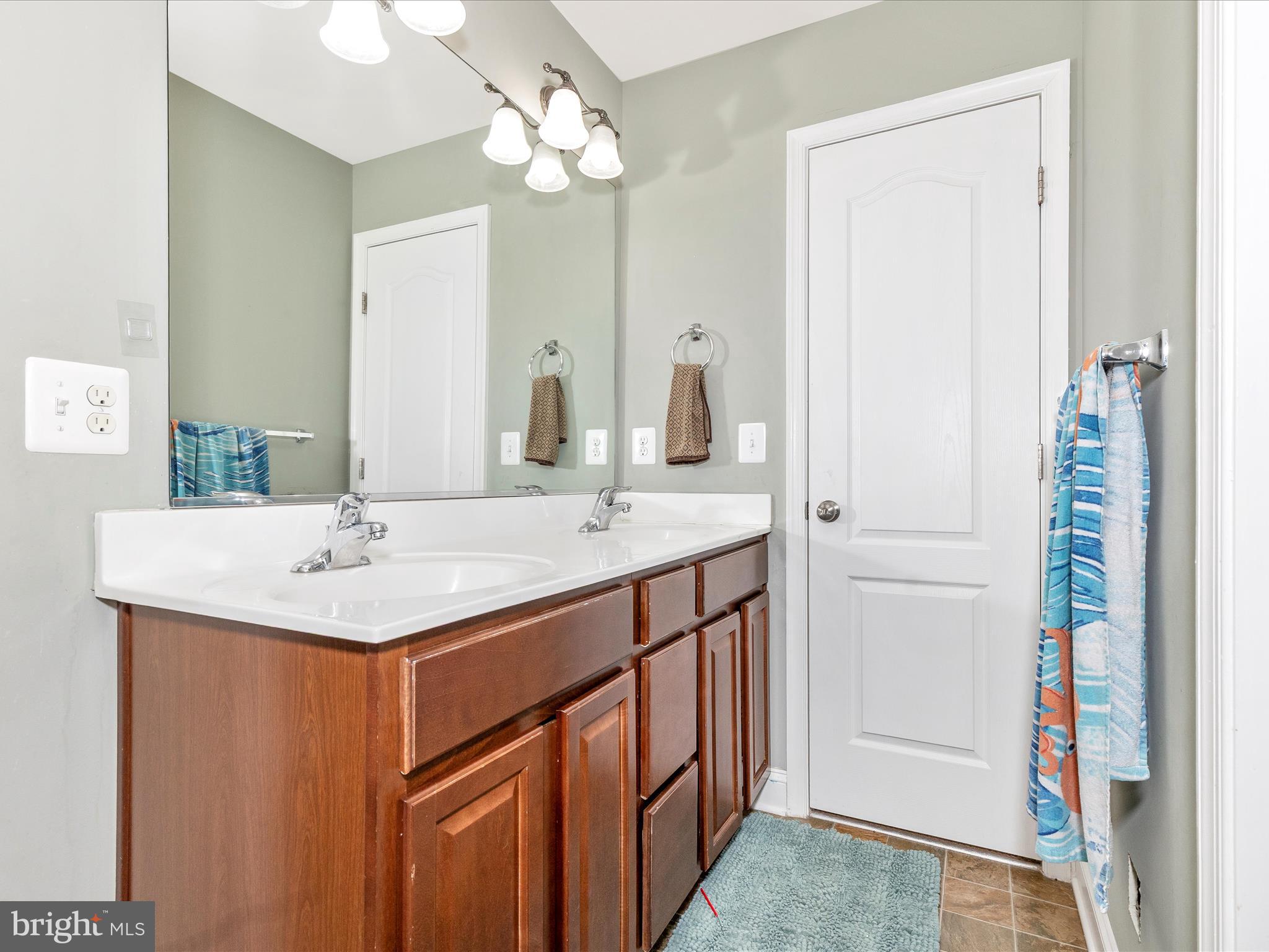 ELMWOOD FARM - Residential